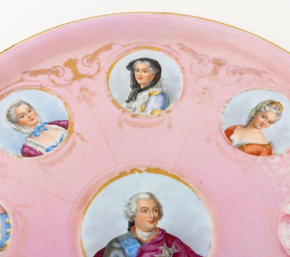 Sèvres Louis XVI Porträt Porzellan Charger (Französisch) im Angebot