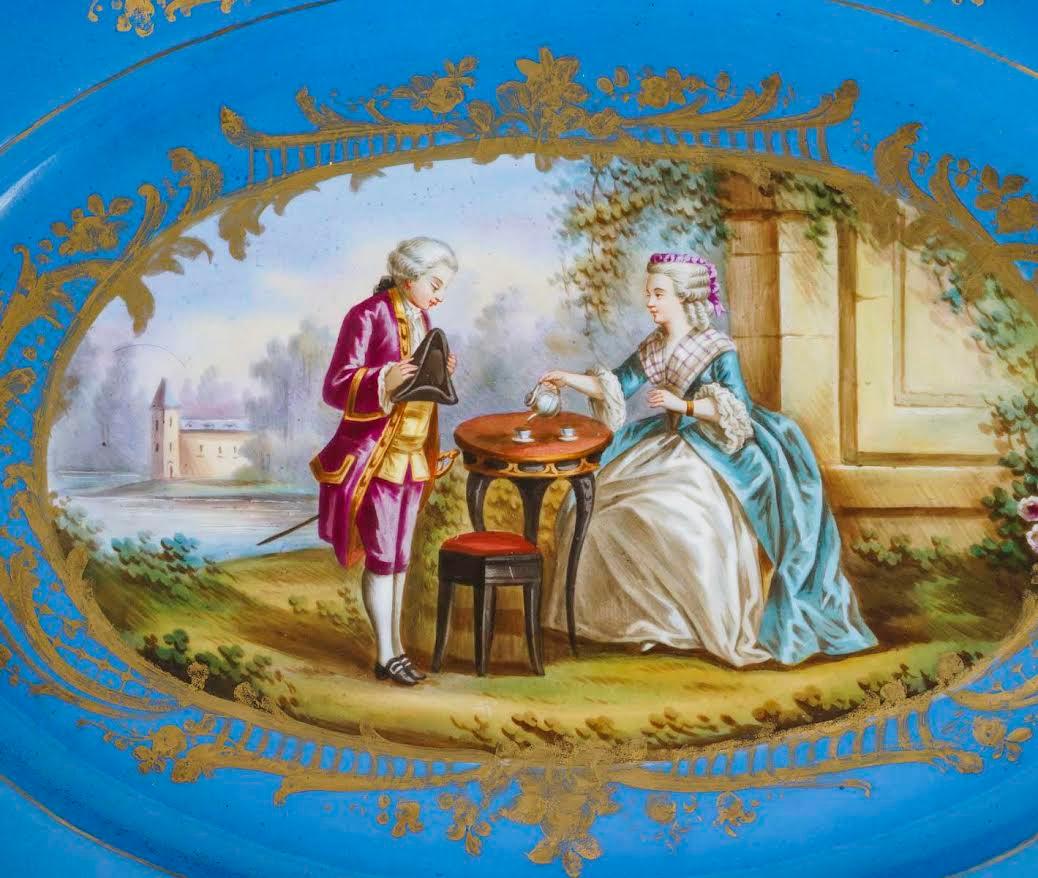 Sèvres porcelain and gilt bronze bowl, 19th century, Napoleon III period.

An important Sèvres porcelain and gilt bronze bowl with beautiful painted and enamelled decoration, Napoleon III period, 19th century.
H: 22cm. W: 56cm, D: 32cm