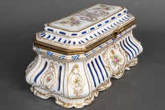 Sèvres Porcelain Casket, Napoleon III Period, 19th Century.