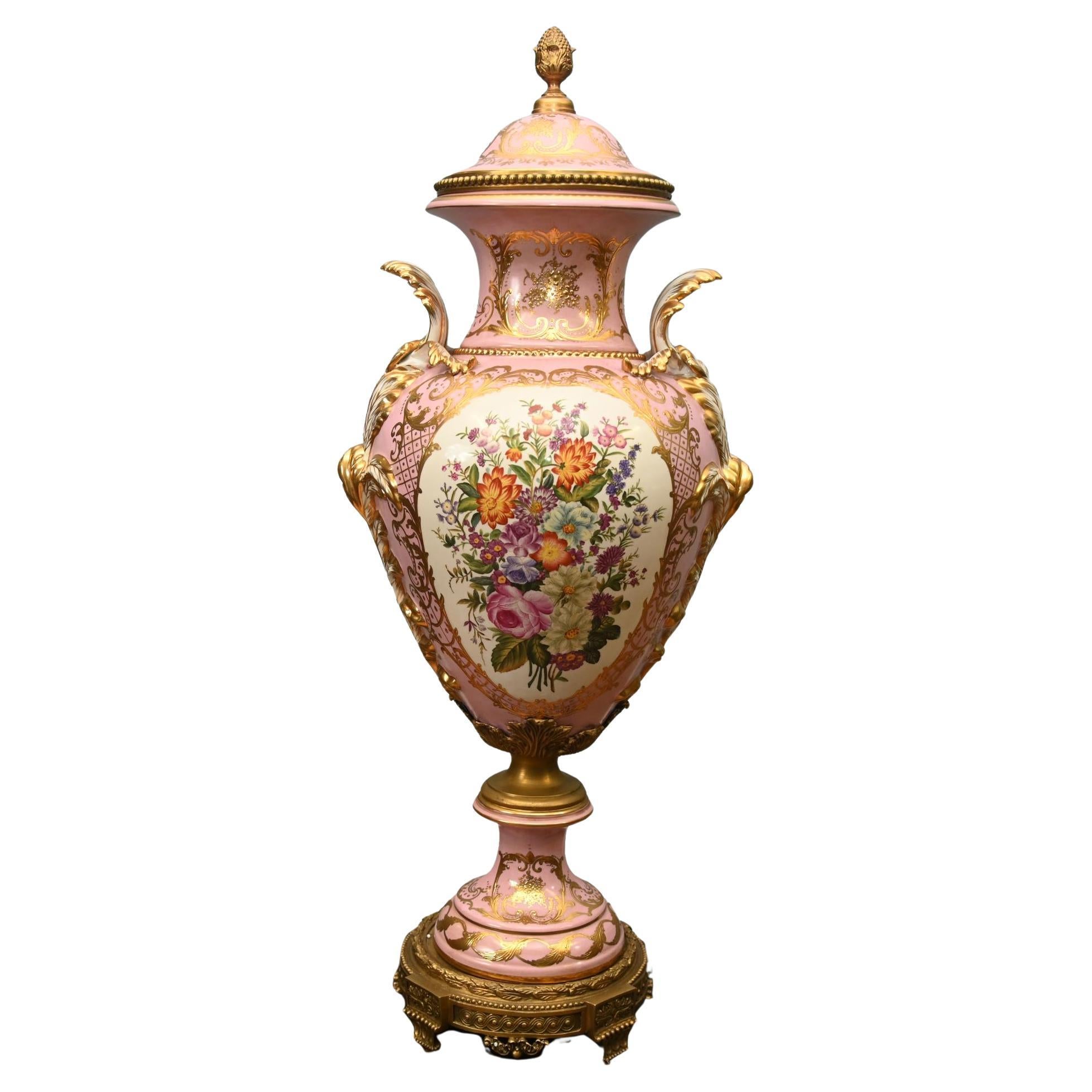 Vaso floreale in porcellana di Sèvres - Urna singola in ceramica