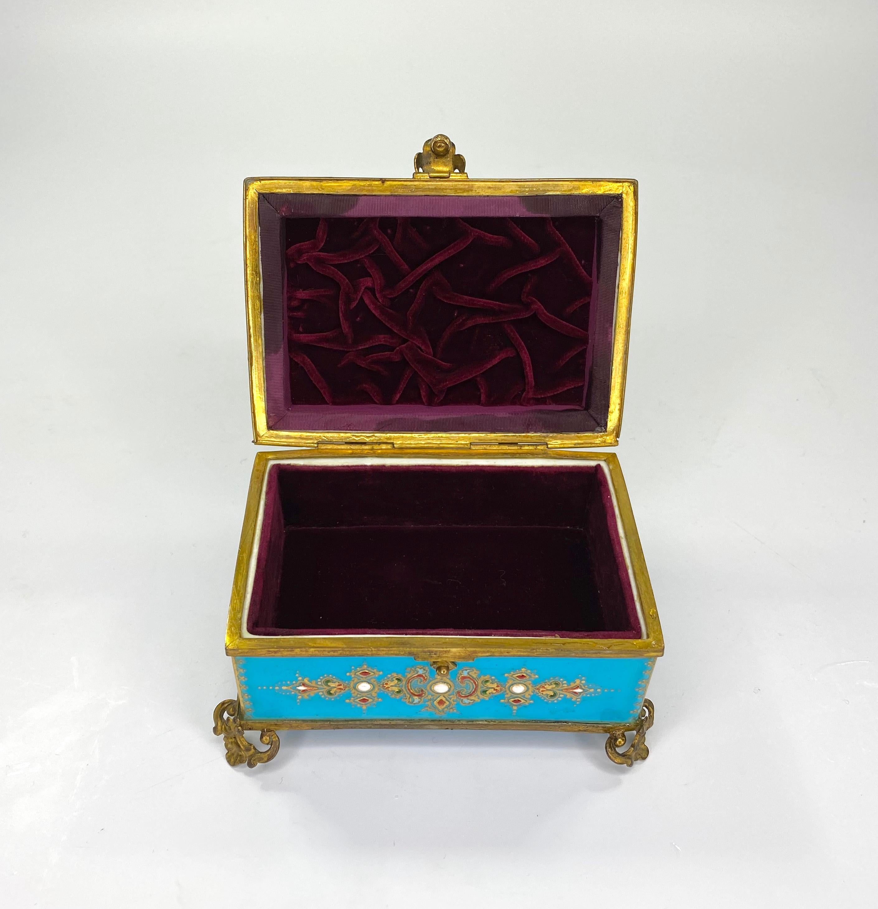 ‘Sèvres’ Porcelain ‘Jewelled’ Casket, circa 1880 2