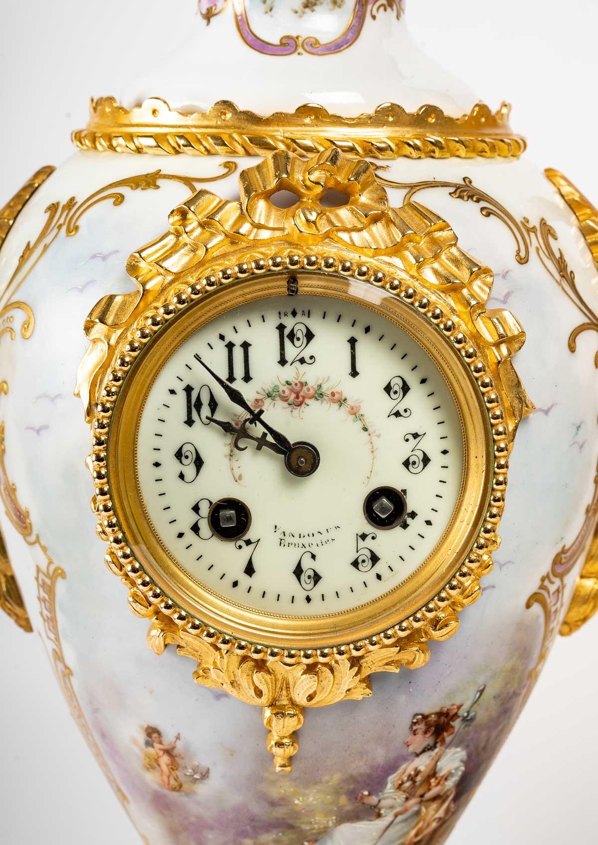 Sèvres porcelain mantel set, 19th century.

A Sèvres porcelain and gilt bronze mantelpiece, Napoleon III period, 19th century.

Measures: clock - H: 56 cm, W: 25 cm, D: 21 cm.

vase - H: 52 cm, W: 18 cm, D: 15 cm.

ref 3306