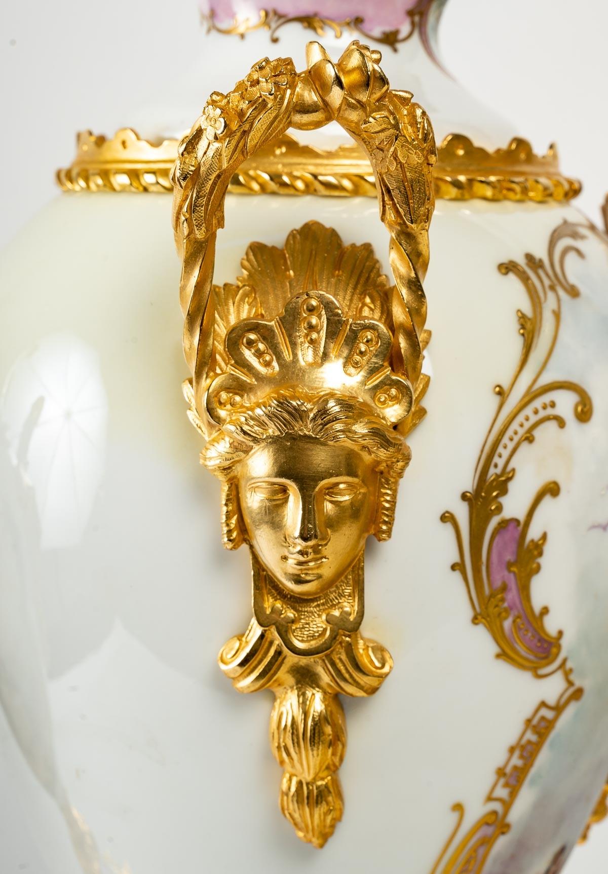 Sèvres Porcelain Mantel Set, 19th Century In Good Condition For Sale In Saint-Ouen, FR