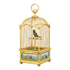 Boîte à musique de Sèvres en porcelaine à cage d'oiseau