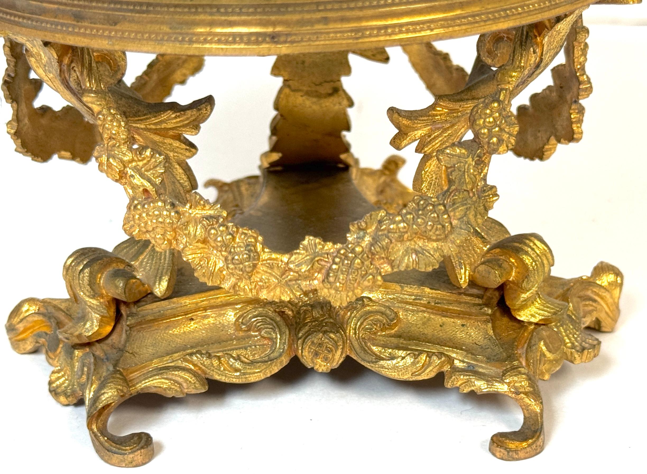 Tazza de Ormolu de porcelana de Sevres, 1838 Servicio Real de Caza del Rey Louis Philippe en venta 8