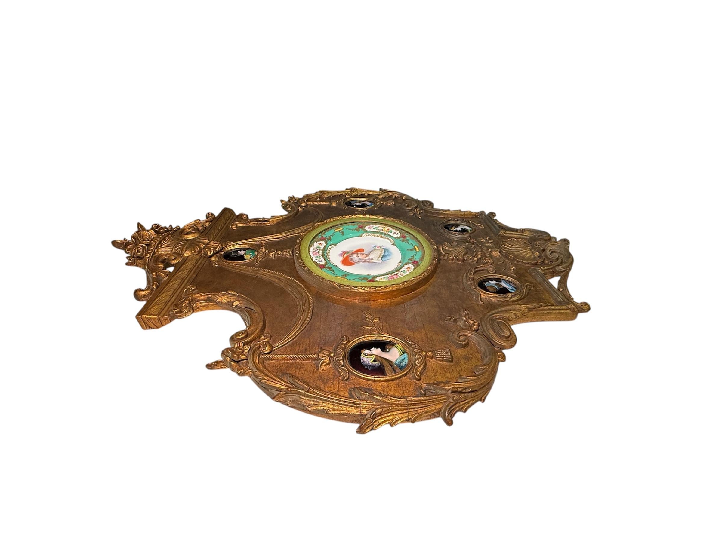 Sèvres Porzellan Portrait Holz Wandtafel im Angebot 3