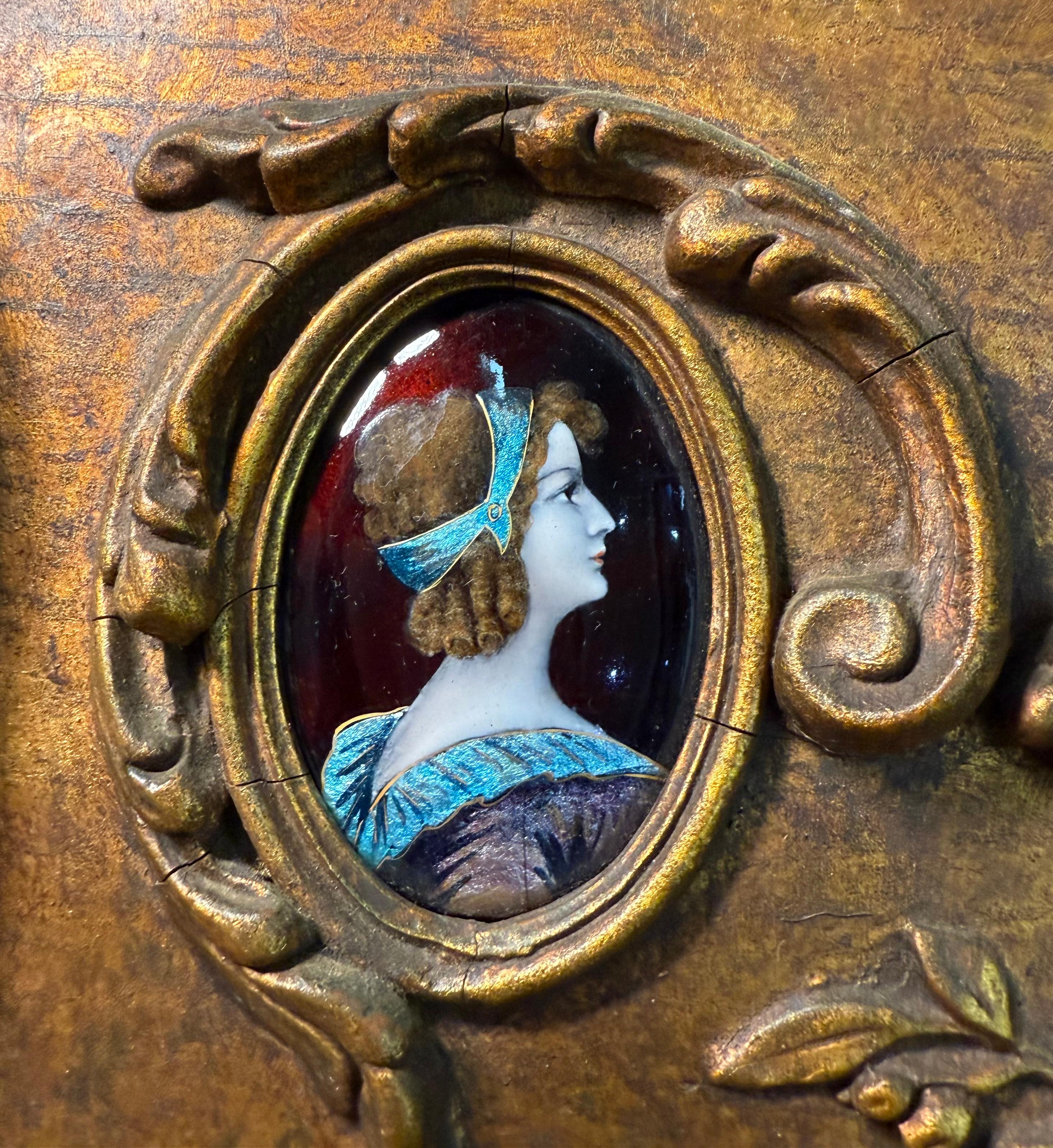 Sèvres Porzellan Portrait Holz Wandtafel (Französisch) im Angebot