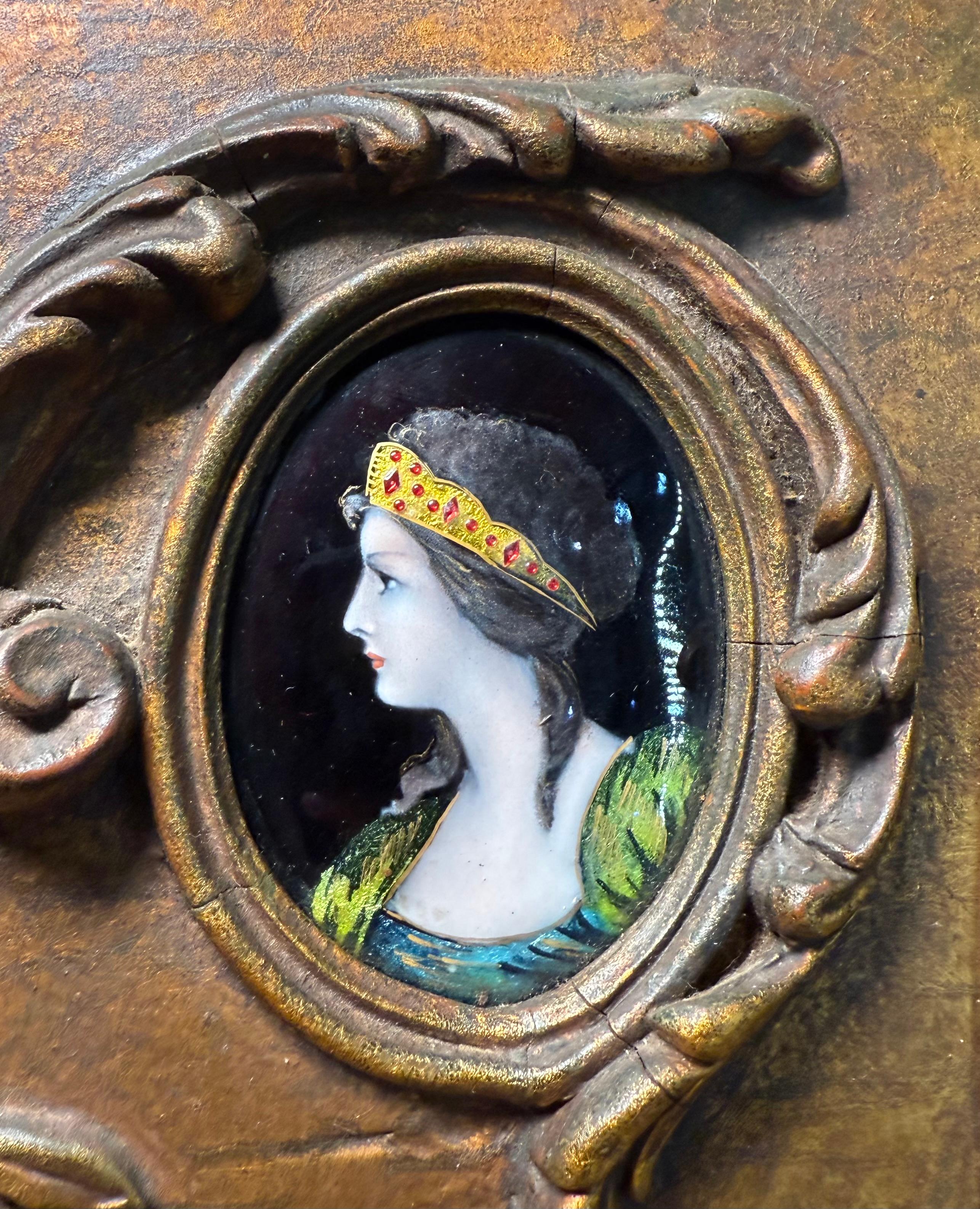 Sèvres Porzellan Portrait Holz Wandtafel im Angebot 1