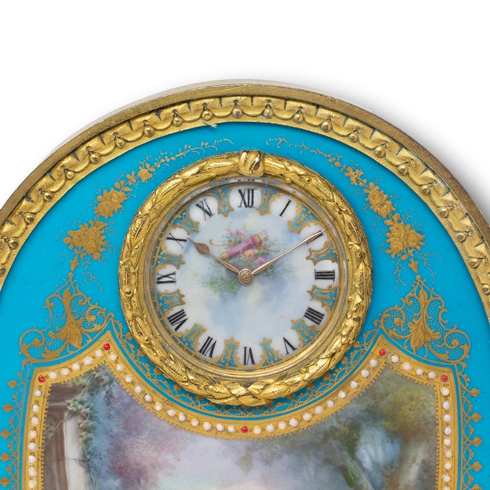Reloj de mesa de porcelana de Sevres en venta 1