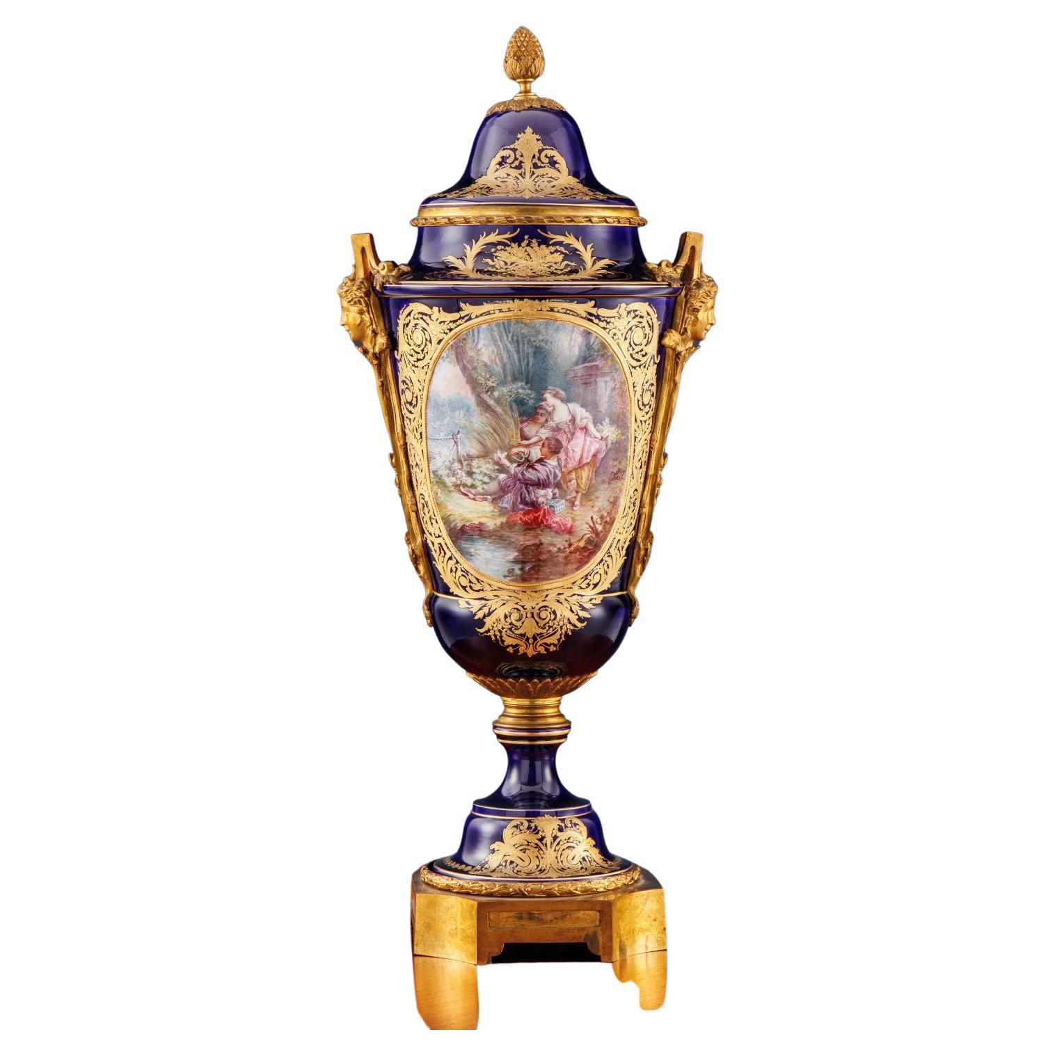 Vase en porcelaine de Sèvres, France, XIXe siècle