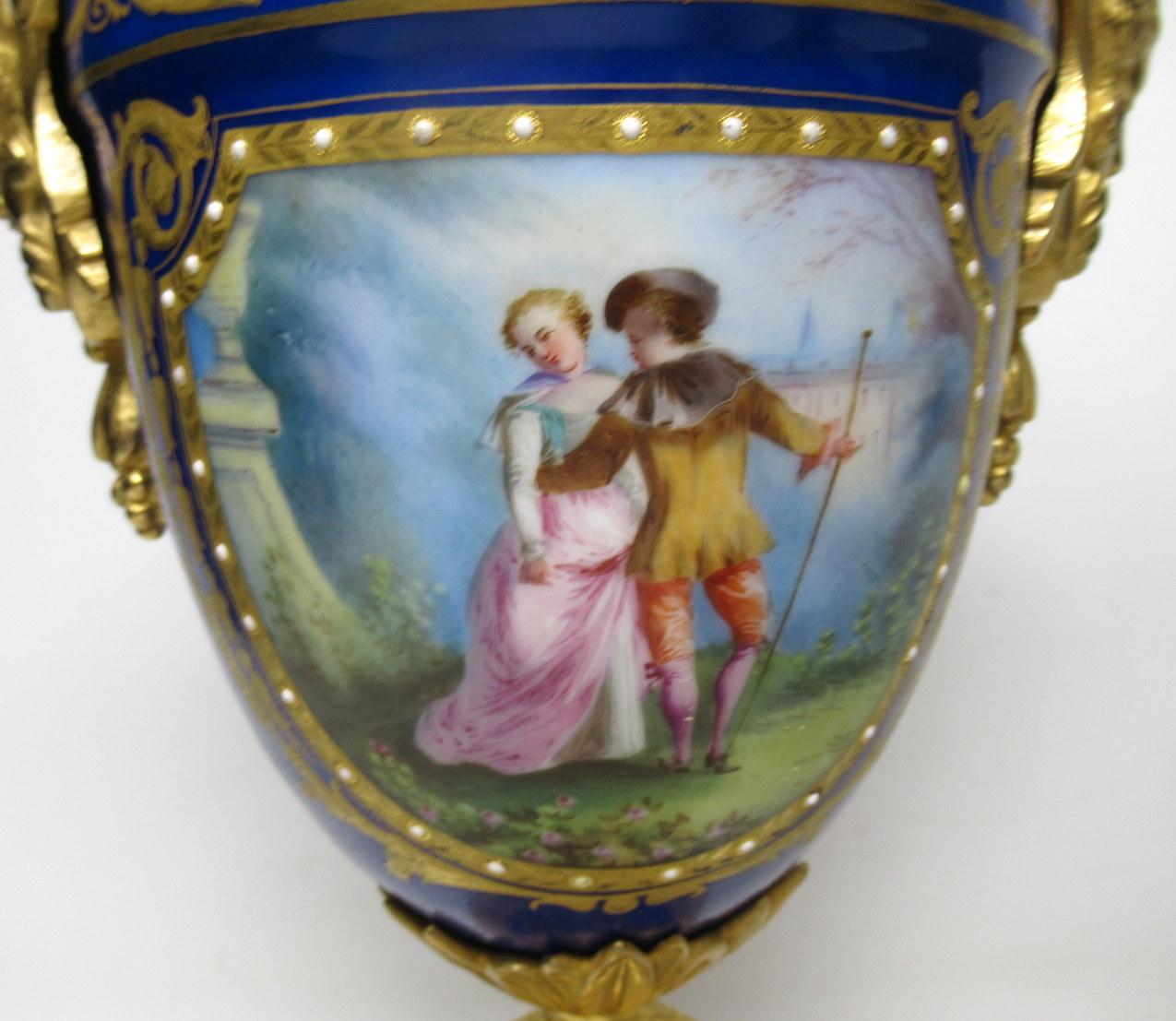 Late Victorian Sèvres Porcelain Watteau Scene Ormolu Cobalt Blue Urns Vases 19th Century, Pair