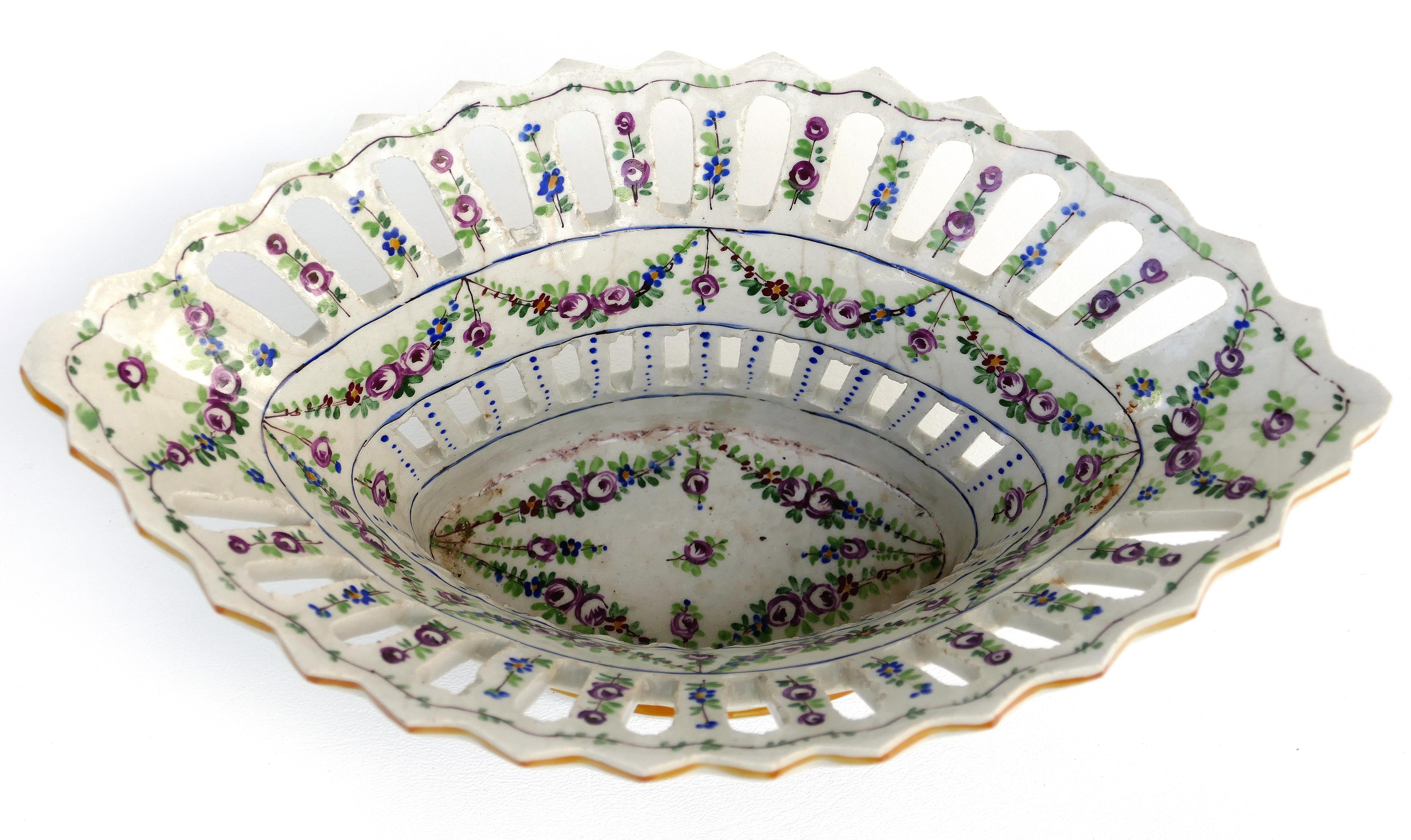Sevres Reticulated Hand Painted Porcelain Basket with Scalloped Edge In Good Condition In Miami, FL