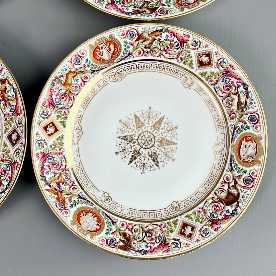 Angeboten wird ein spektakuläres Set von 6 Tellern aus Sèvres aus dem Jahr 1847. Diese Teller sind Teil des 