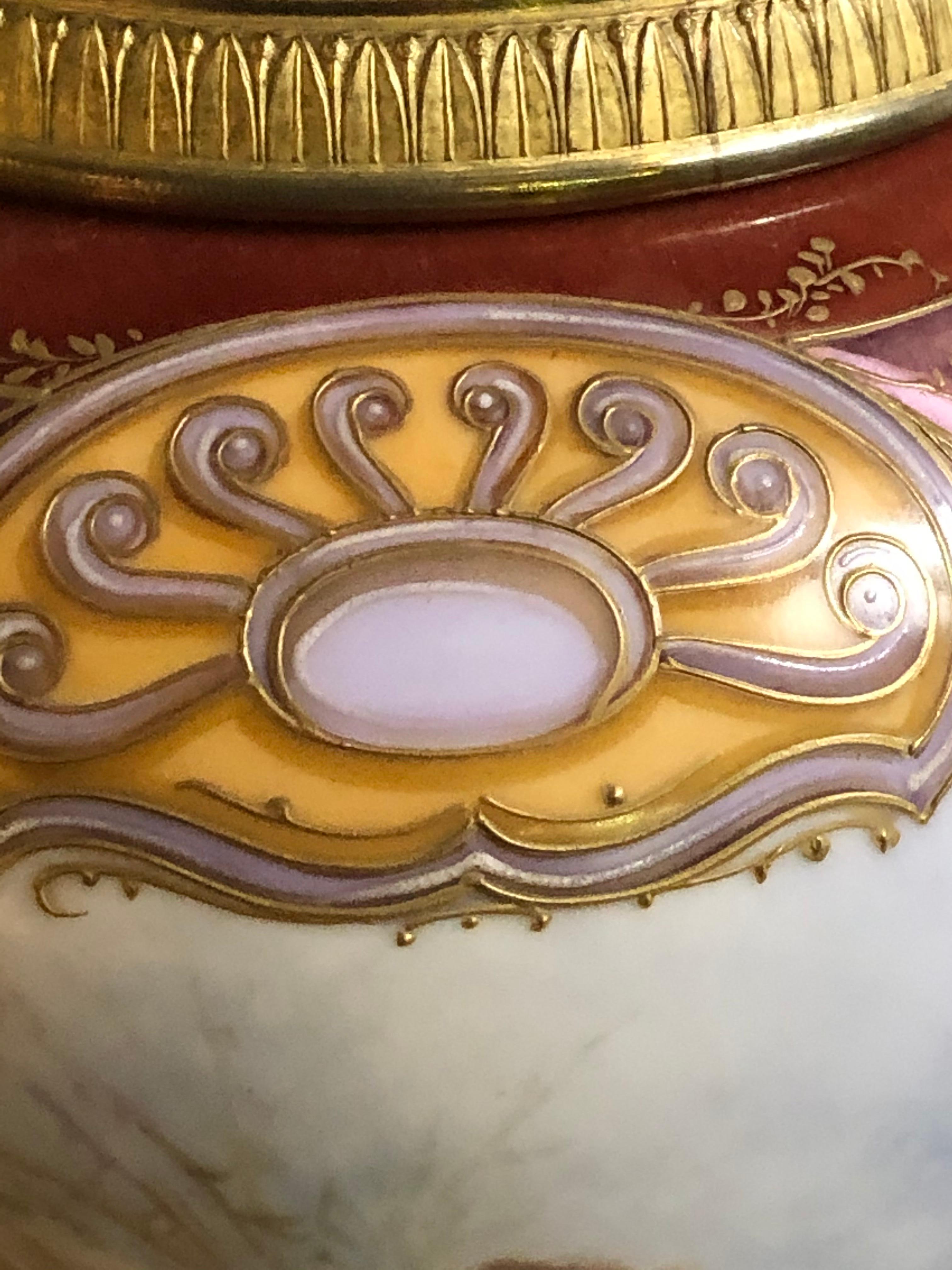 Sevres Spinnerei Urne Vase mit einer Jungfrau & Cherub Malerei Signiert Lingaand im Angebot 13