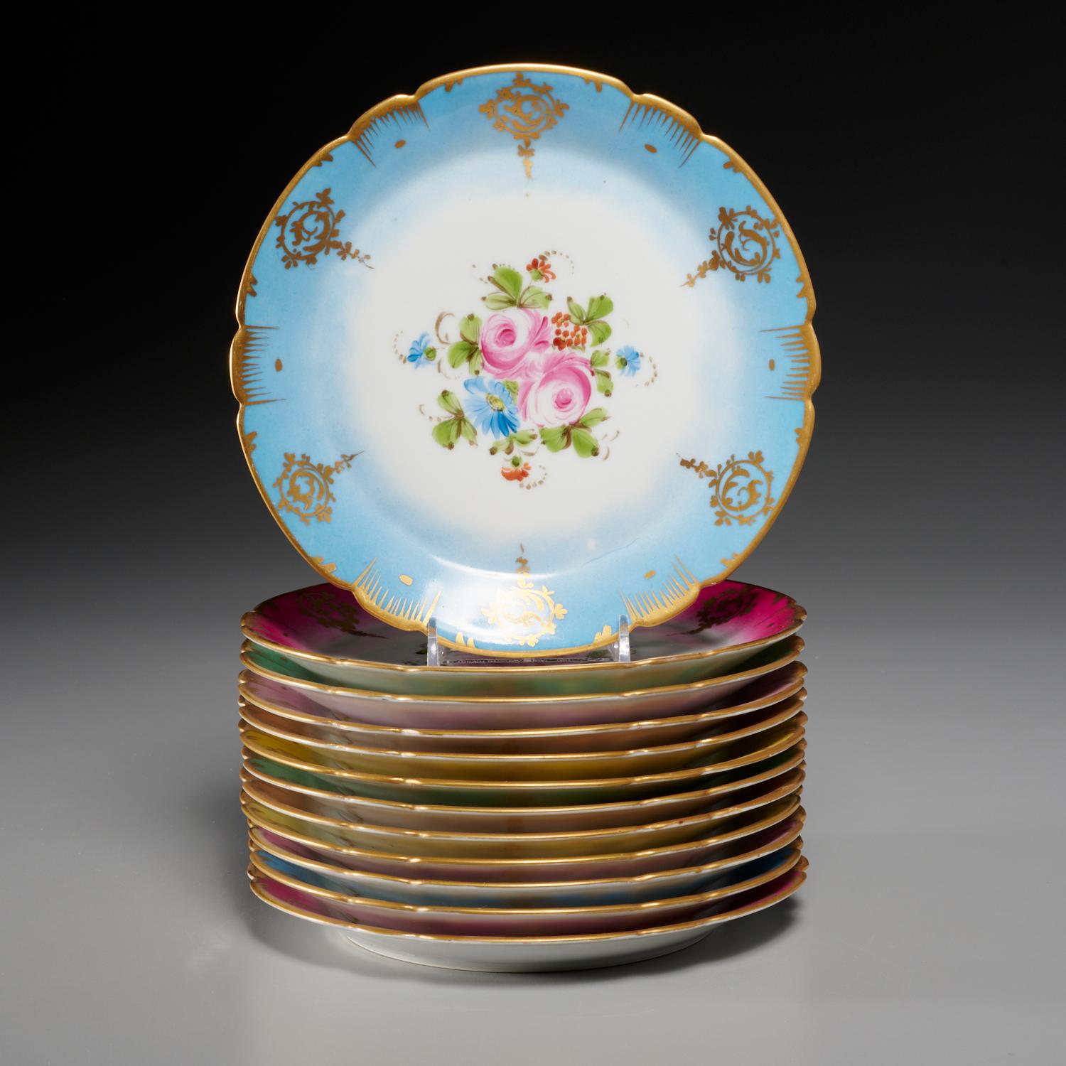 Sèvres Style Gilt and Painted Porcelain Dessert Service for 12 In Good Condition For Sale In Morristown, NJ