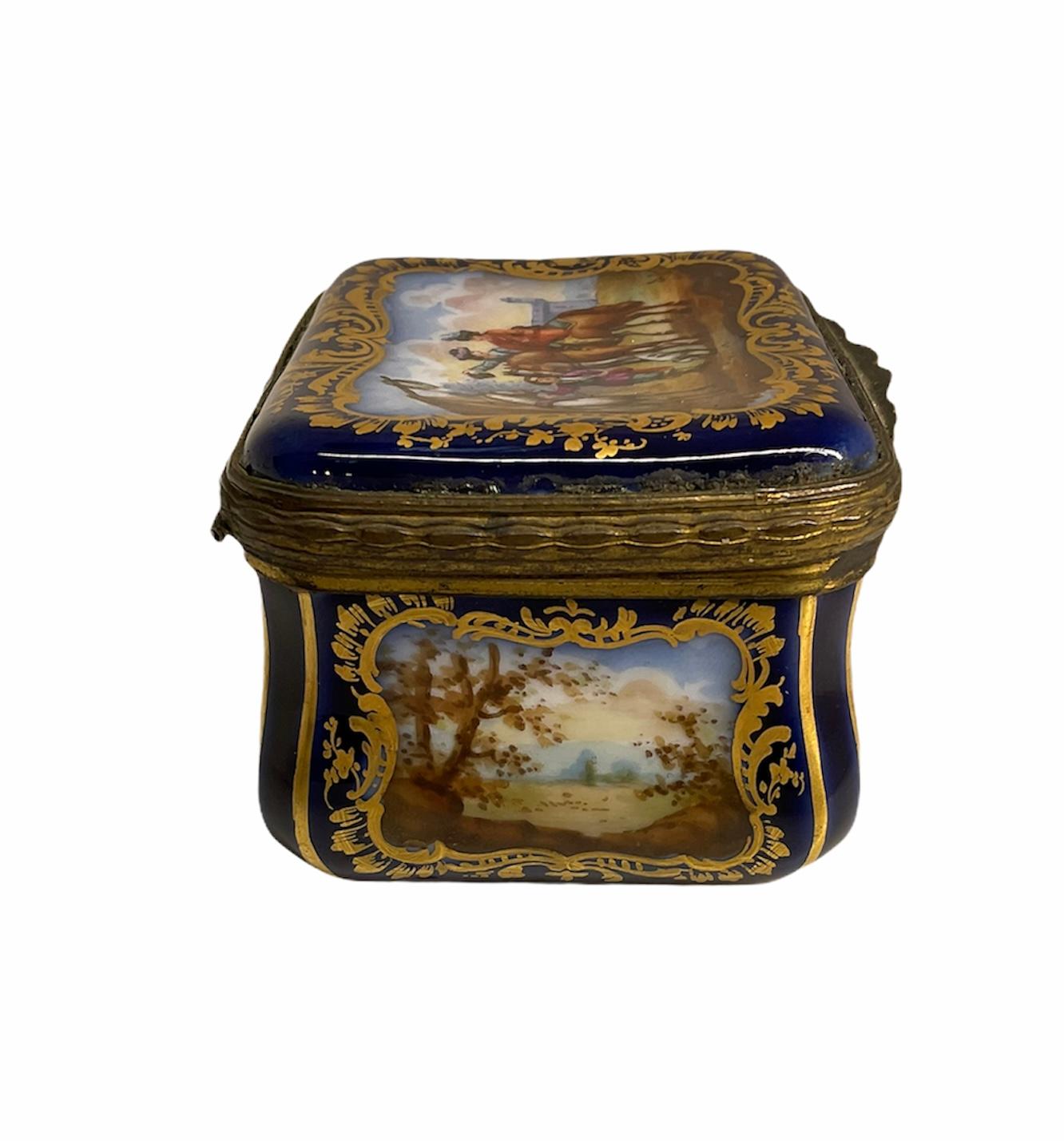 Sevres Style Hand Painted Porcelain Small Box In Good Condition In Guaynabo, PR