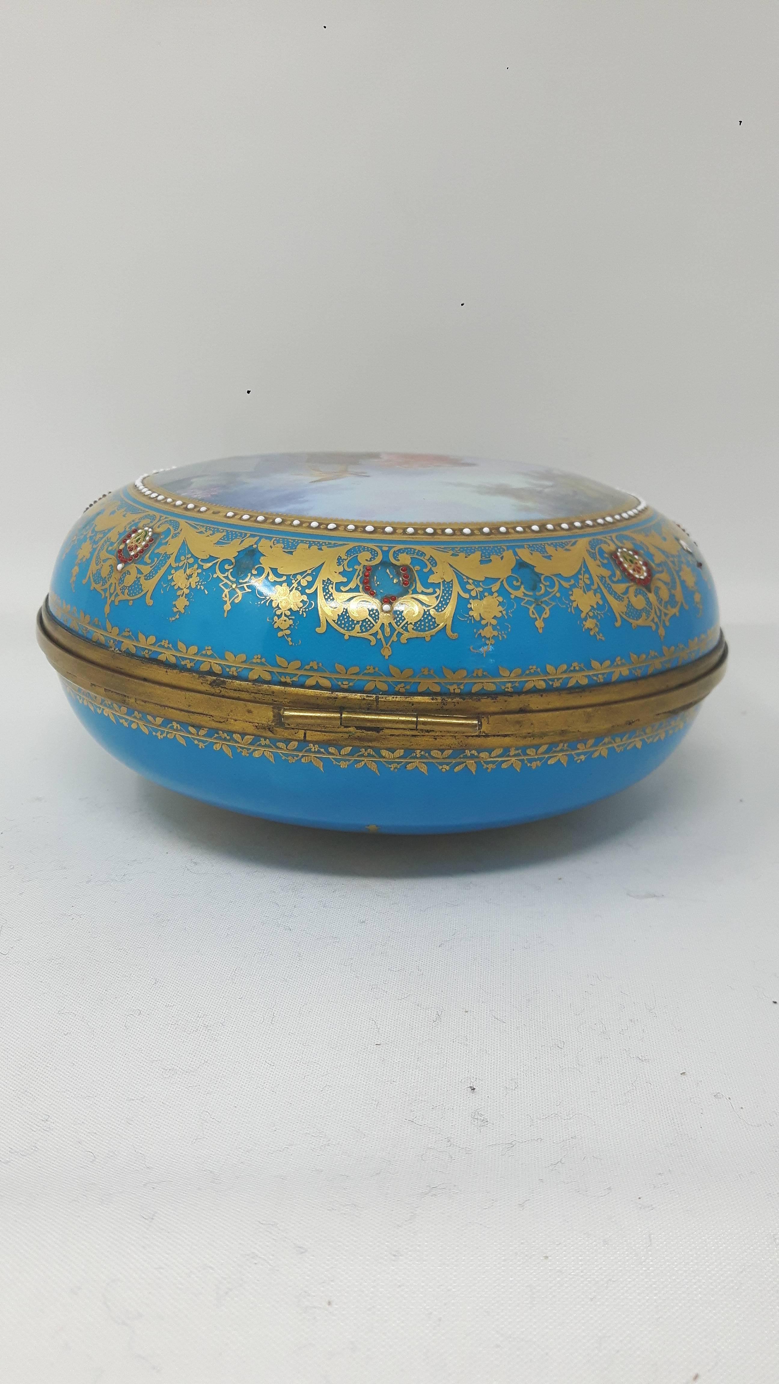Napoleon III Sèvres Style Paris Porcelain Round Box For Sale