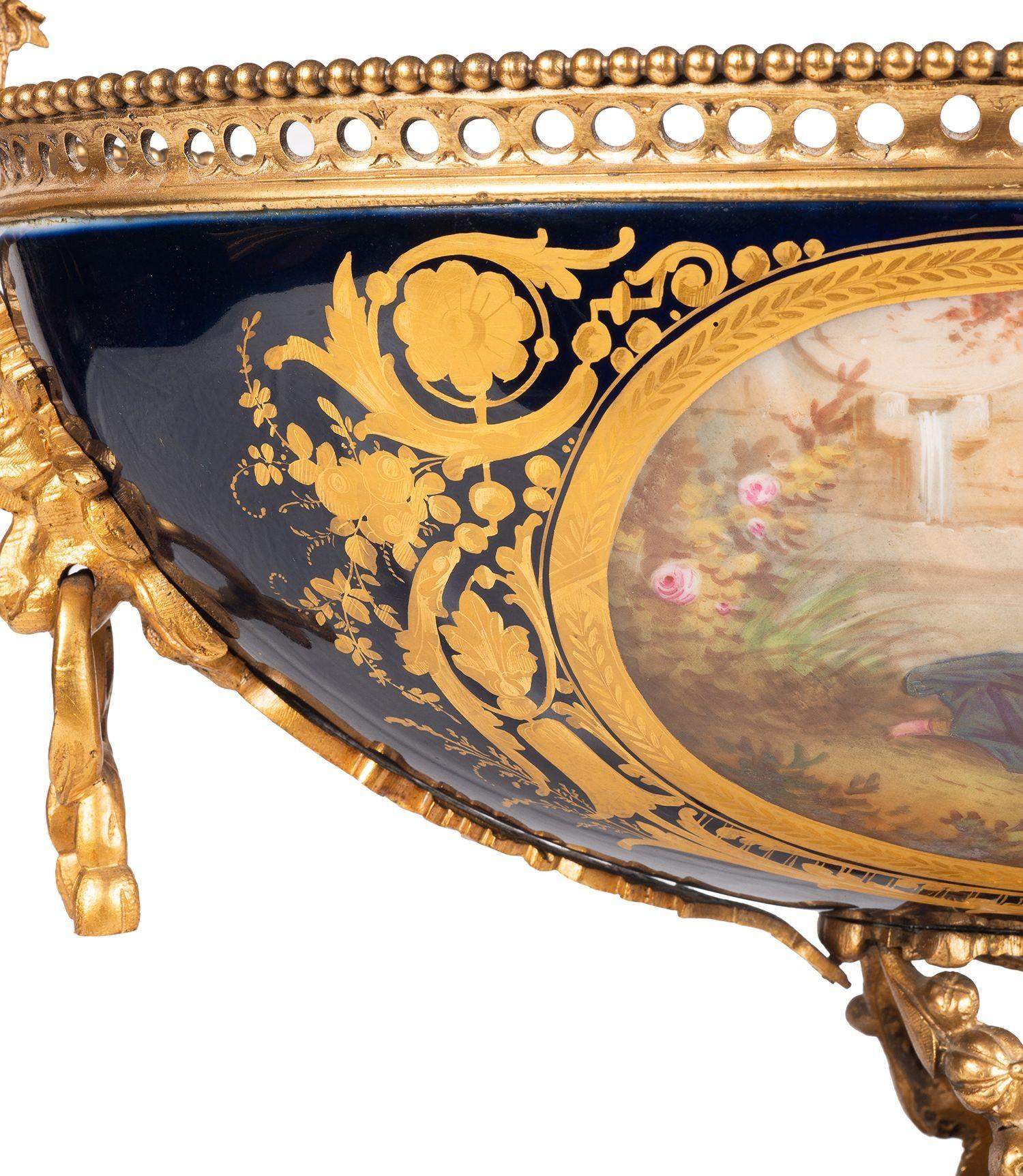 Hand-Painted Sevres style porcelain Comport, circa 1890. For Sale