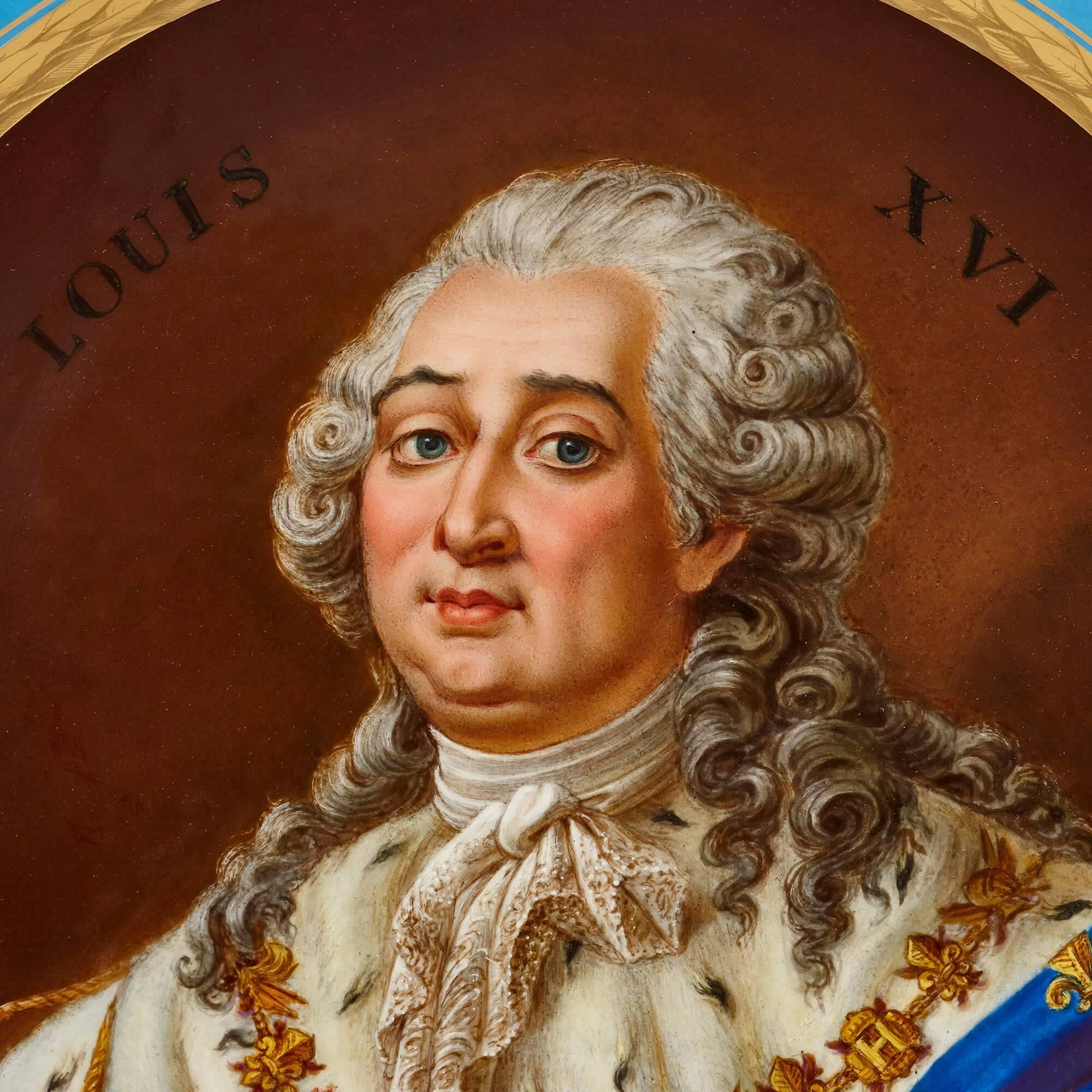 Français Assiette en porcelaine de style Sèvres représentant le roi Louis XVI en vente