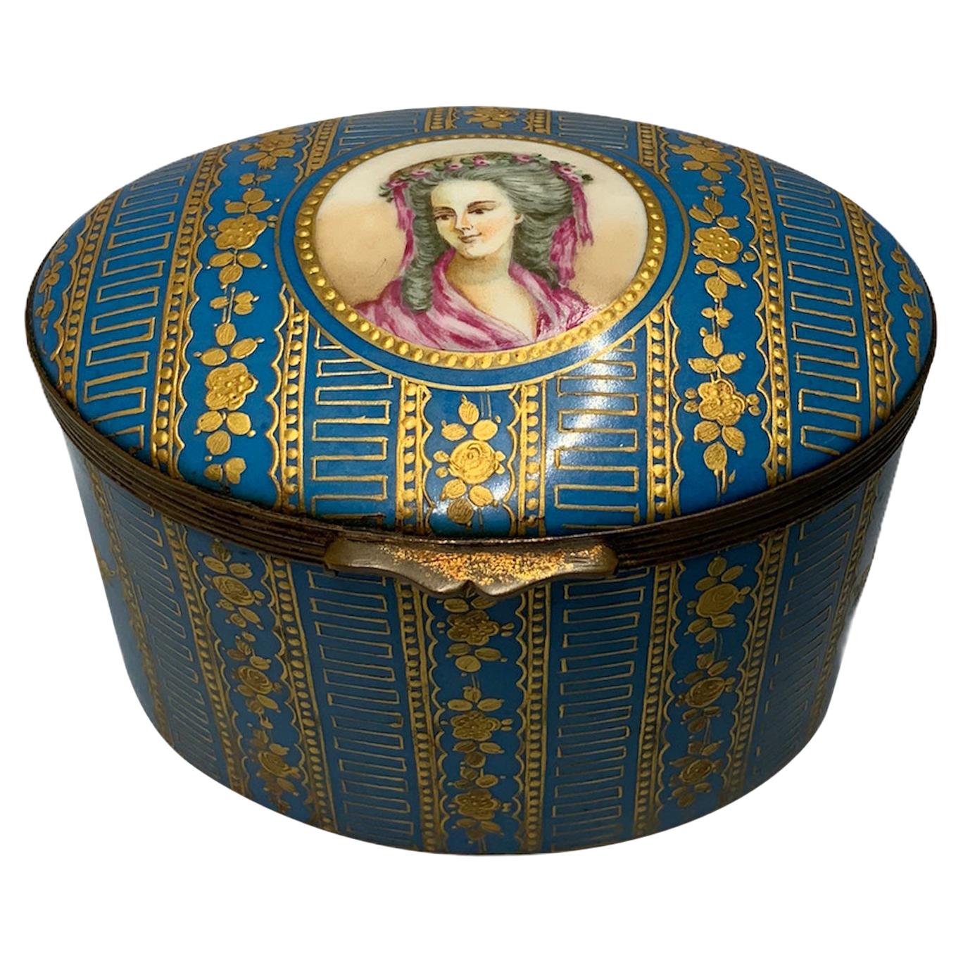 Sevres Style Porcelaine De Paris Hinged Chest Box