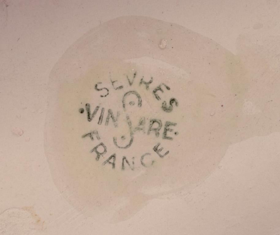 Sèvres Vinsare, Francia. Colossale scultura in ceramica di due levrieri in corsa. in vendita 1