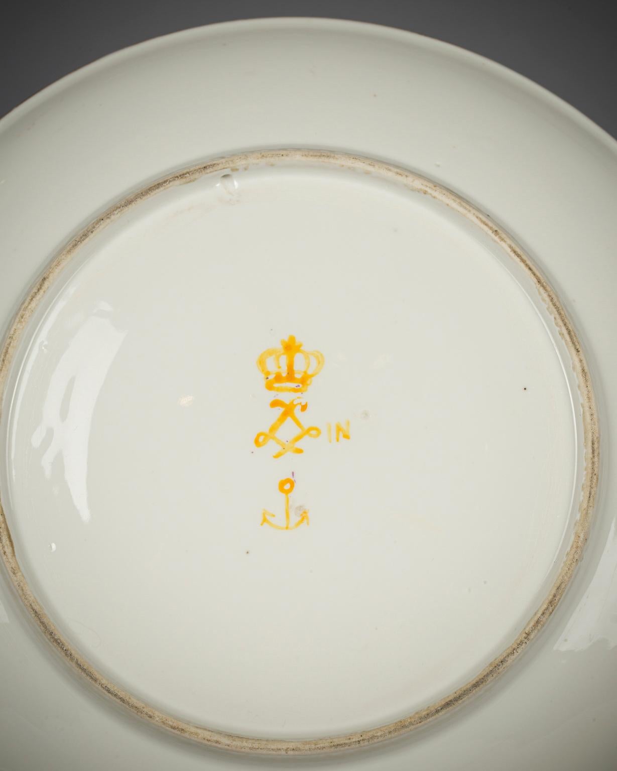 Late 18th Century Sèvres White Glazed and Gilt Porcelain Écuelle, Cover and Underplate, circa 1775 For Sale