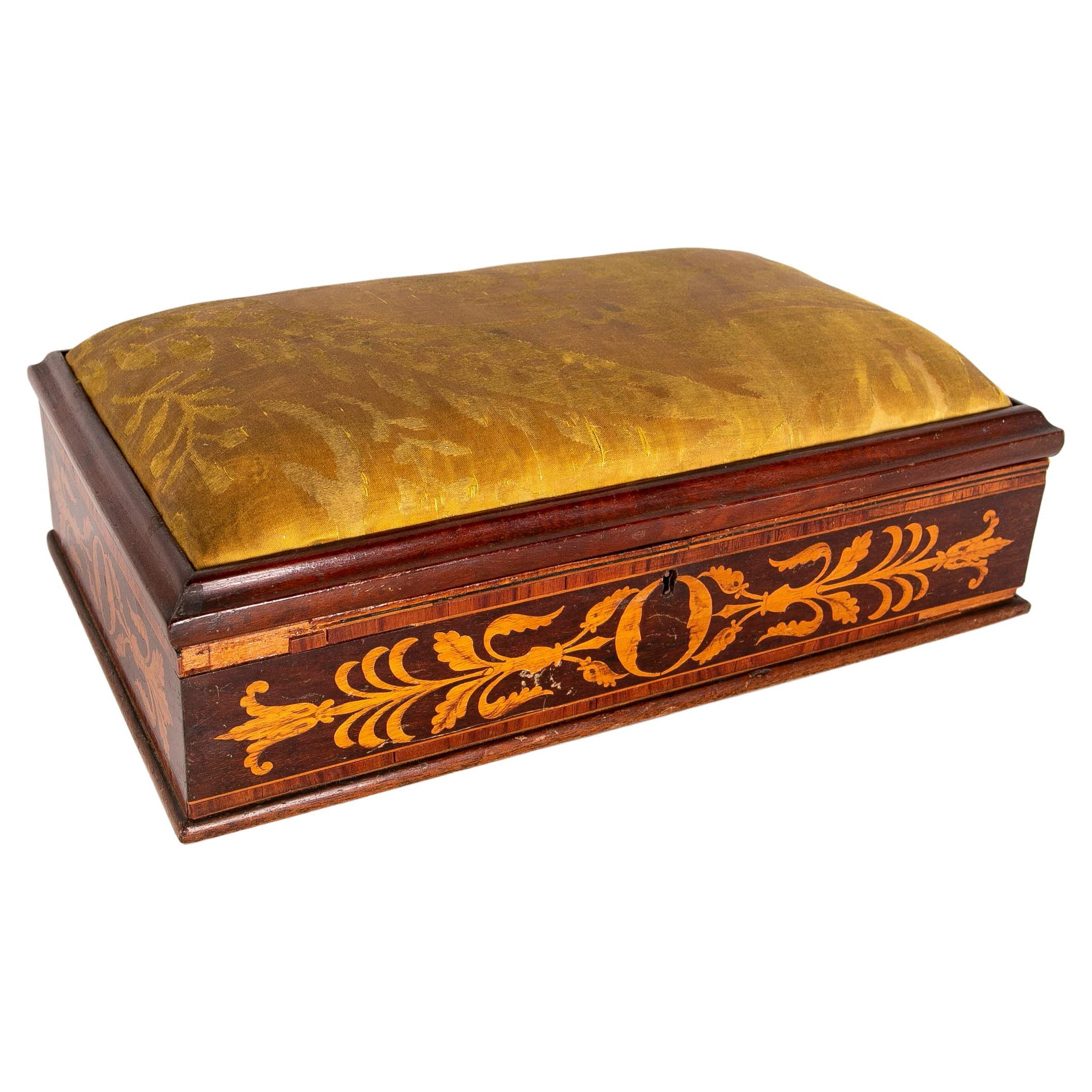 Sewing and Wooden Jewellery Box with Inlaid Inlay For Sale
