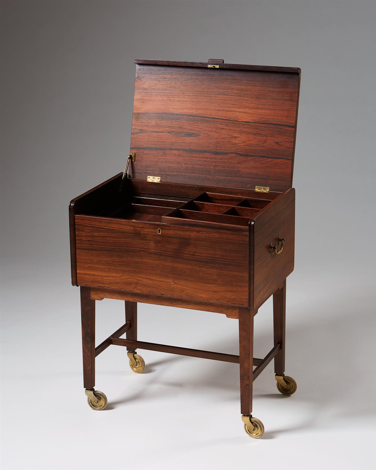 Sewing Box, designed by Ludwig Pontippidan, Denmark, 1949 In Good Condition In Stockholm, SE