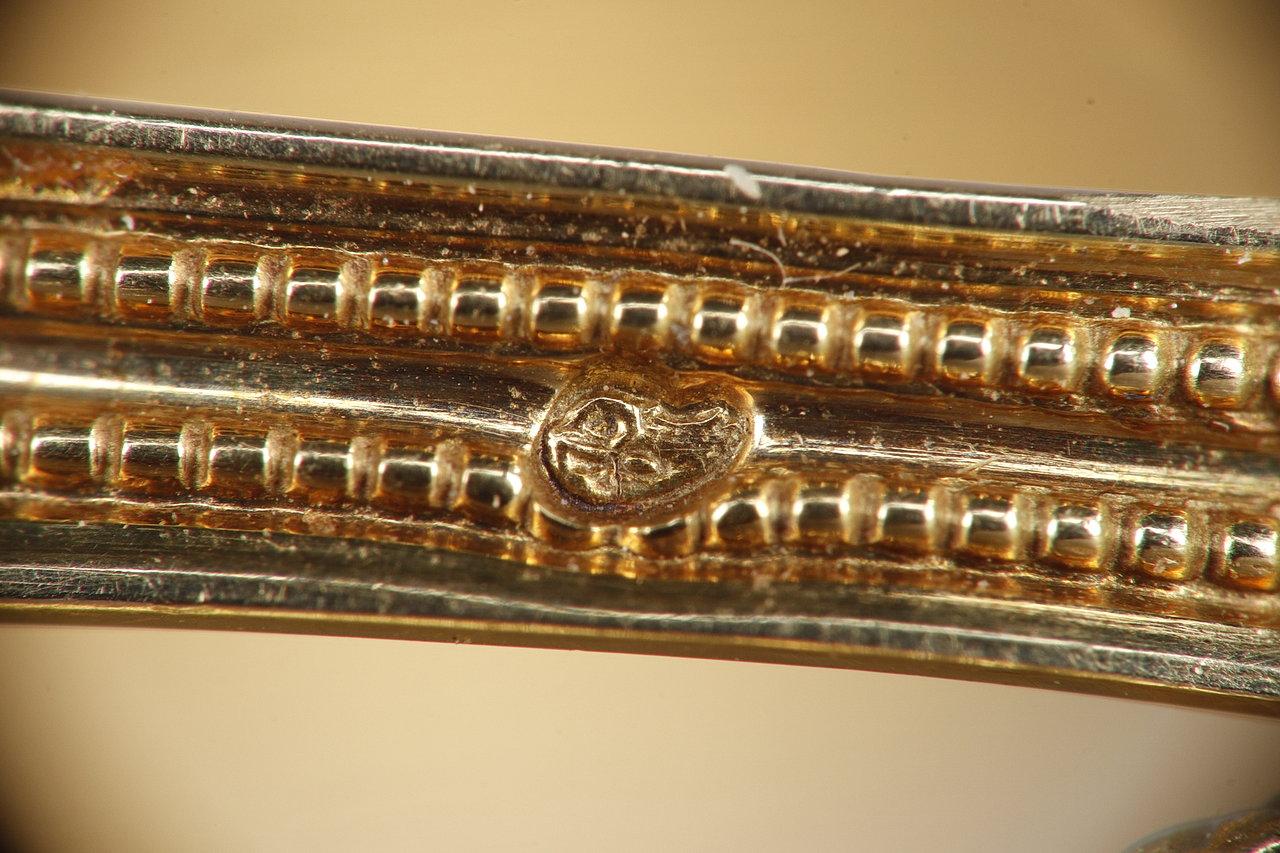 Scatola da cucito in legno impiallacciato di palissandro, oro e argento, periodo di restauro in vendita 5