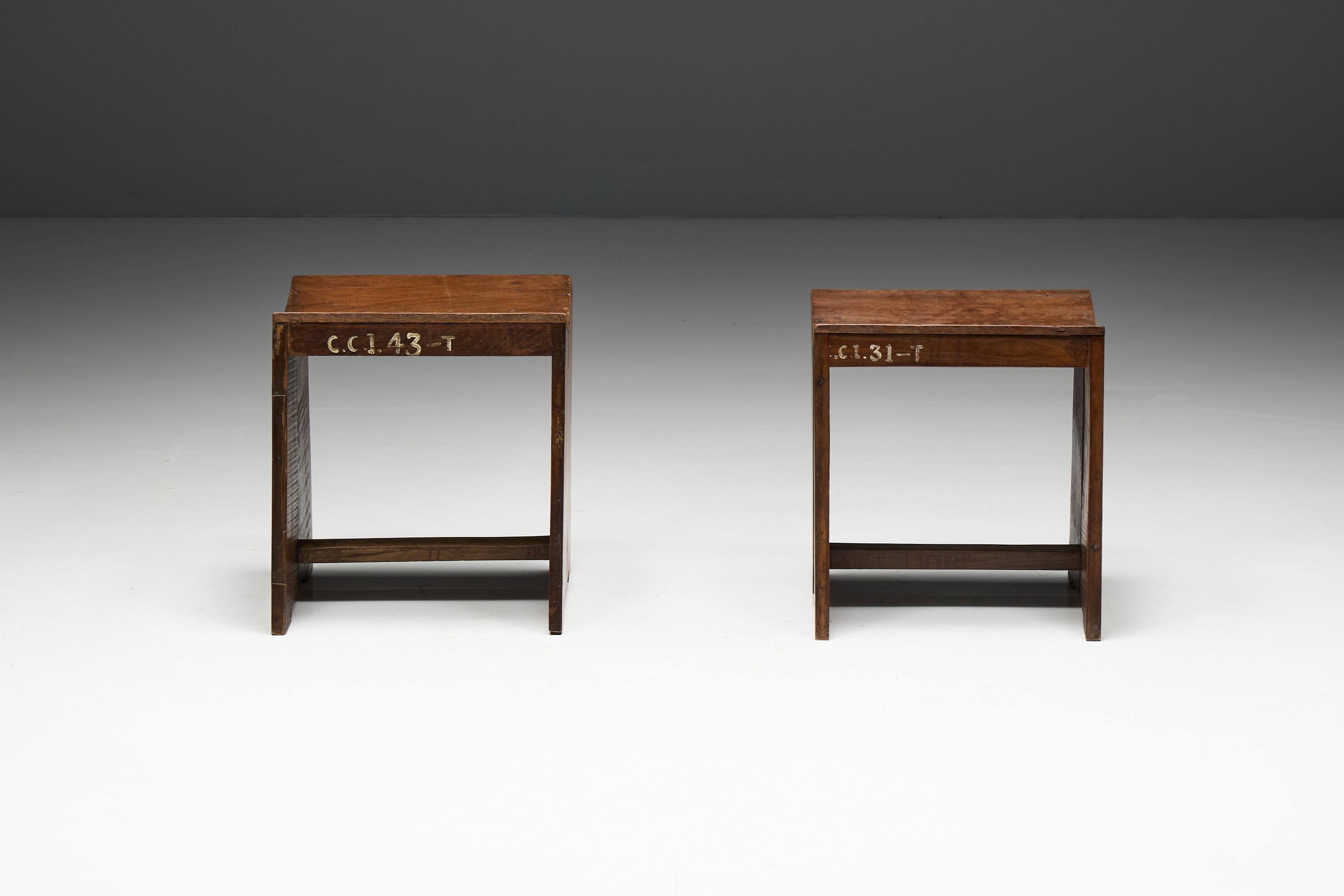 Tabourets à couture PJ-SI-68-A de Pierre Jeanneret, Inde, années 1960 en vente 1