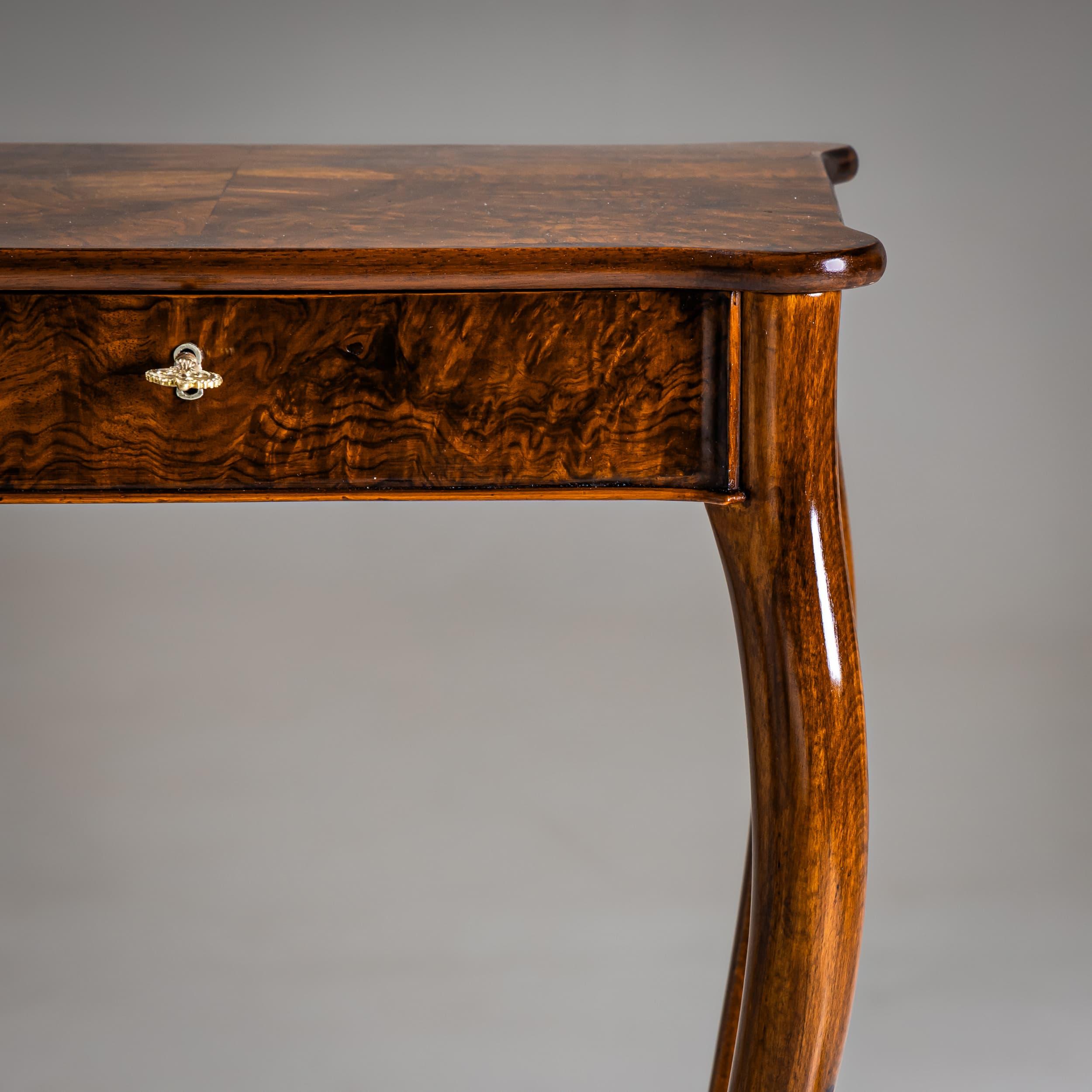 Sewing Table, Late 19th Century In Good Condition For Sale In Greding, DE