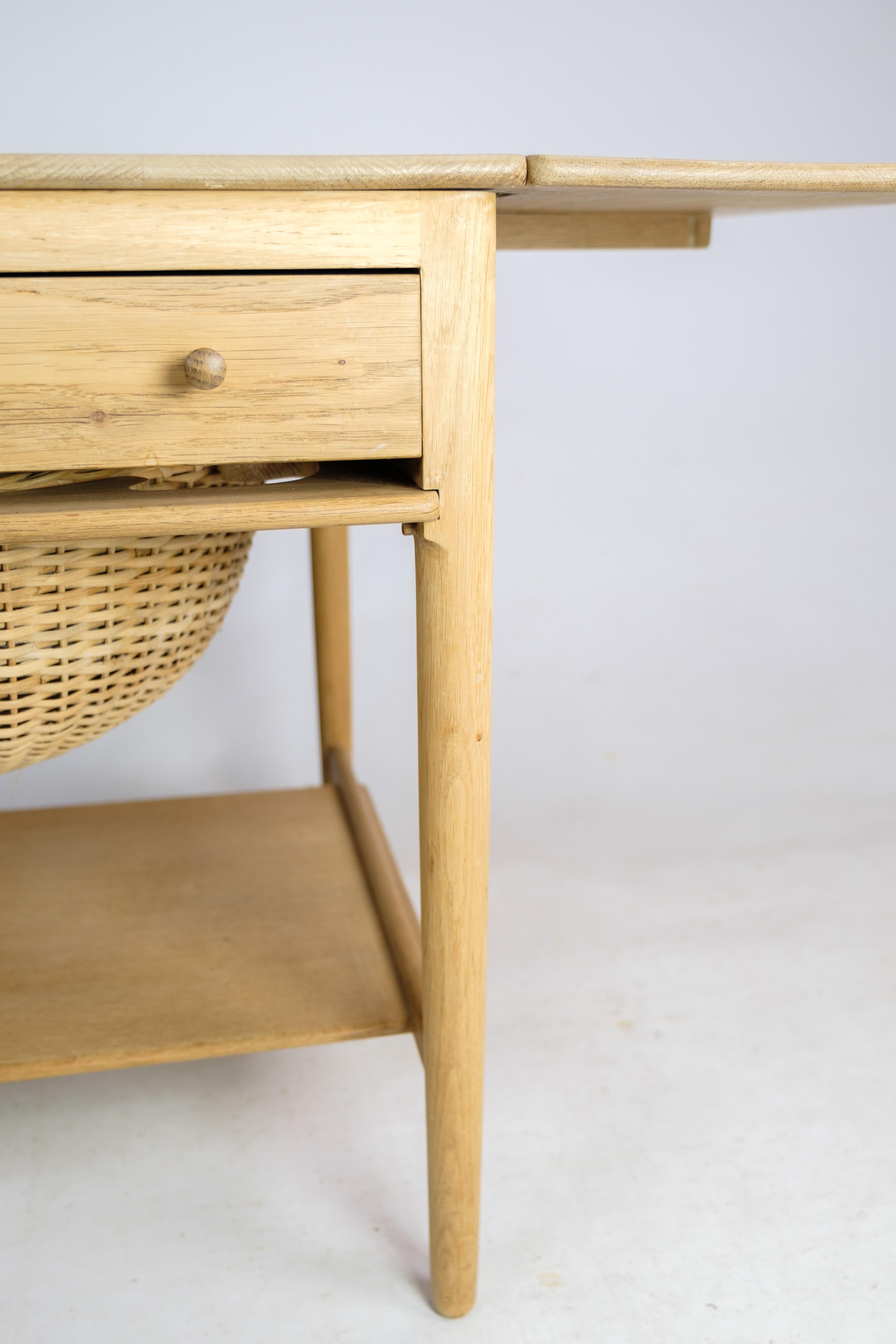 Sewing Table, Oak, Hans J. Wegner, 1960 2