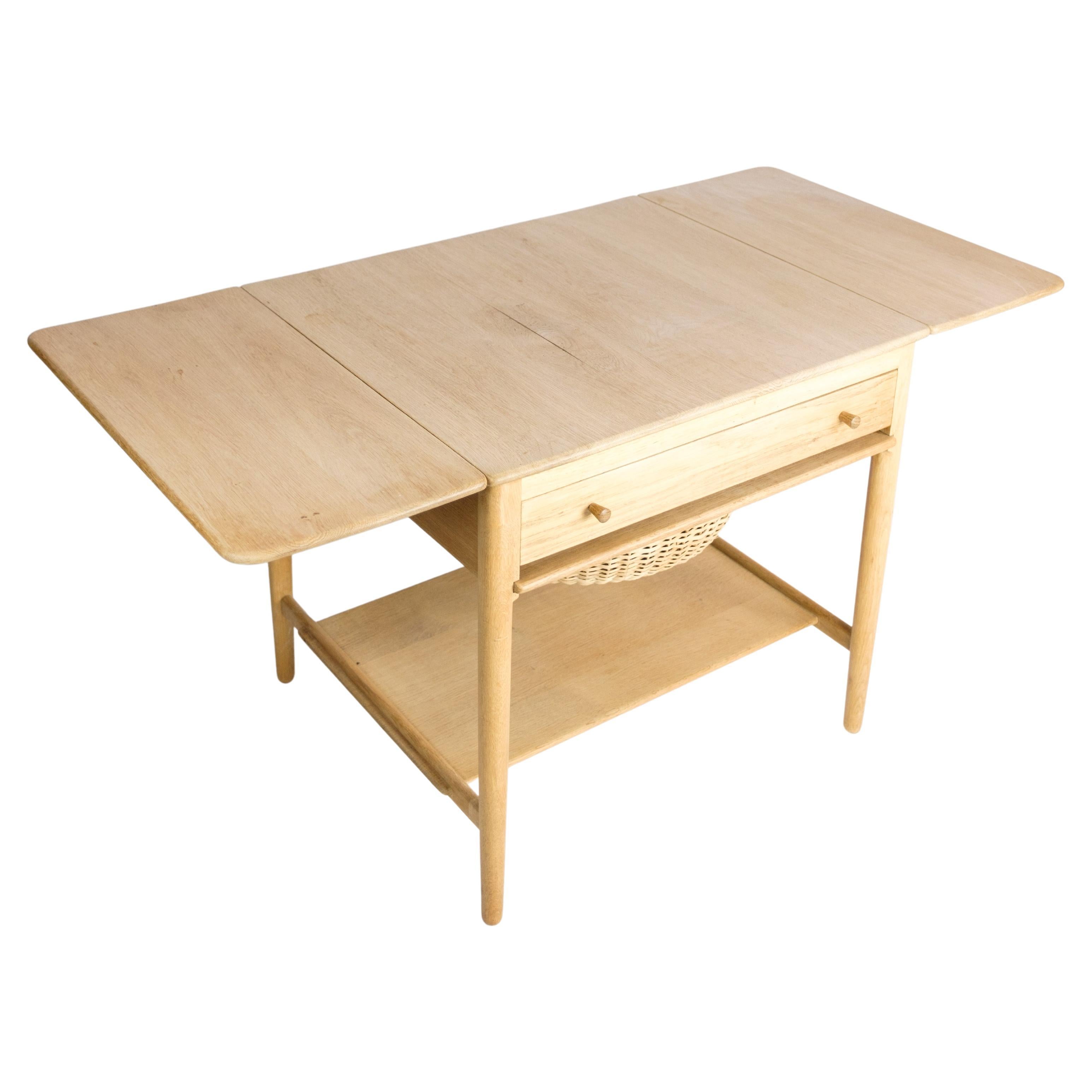 即納・全国送料無料 Table in teak 希少!Sewing 人気商品の table J