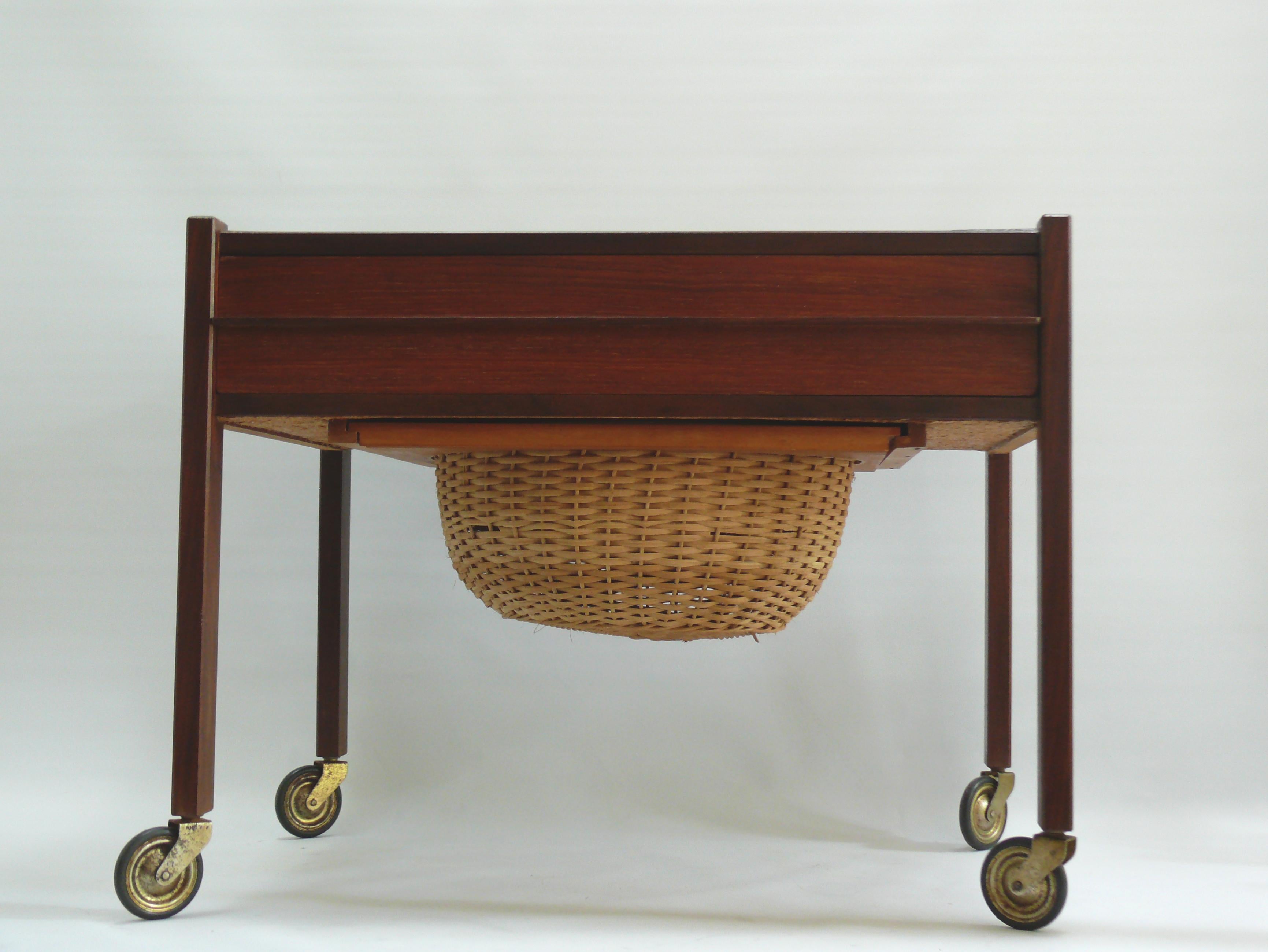 Scandinavian Modern Sewing trolley with drawer and basket - teak/rosewood - Danish design, 1960s For Sale