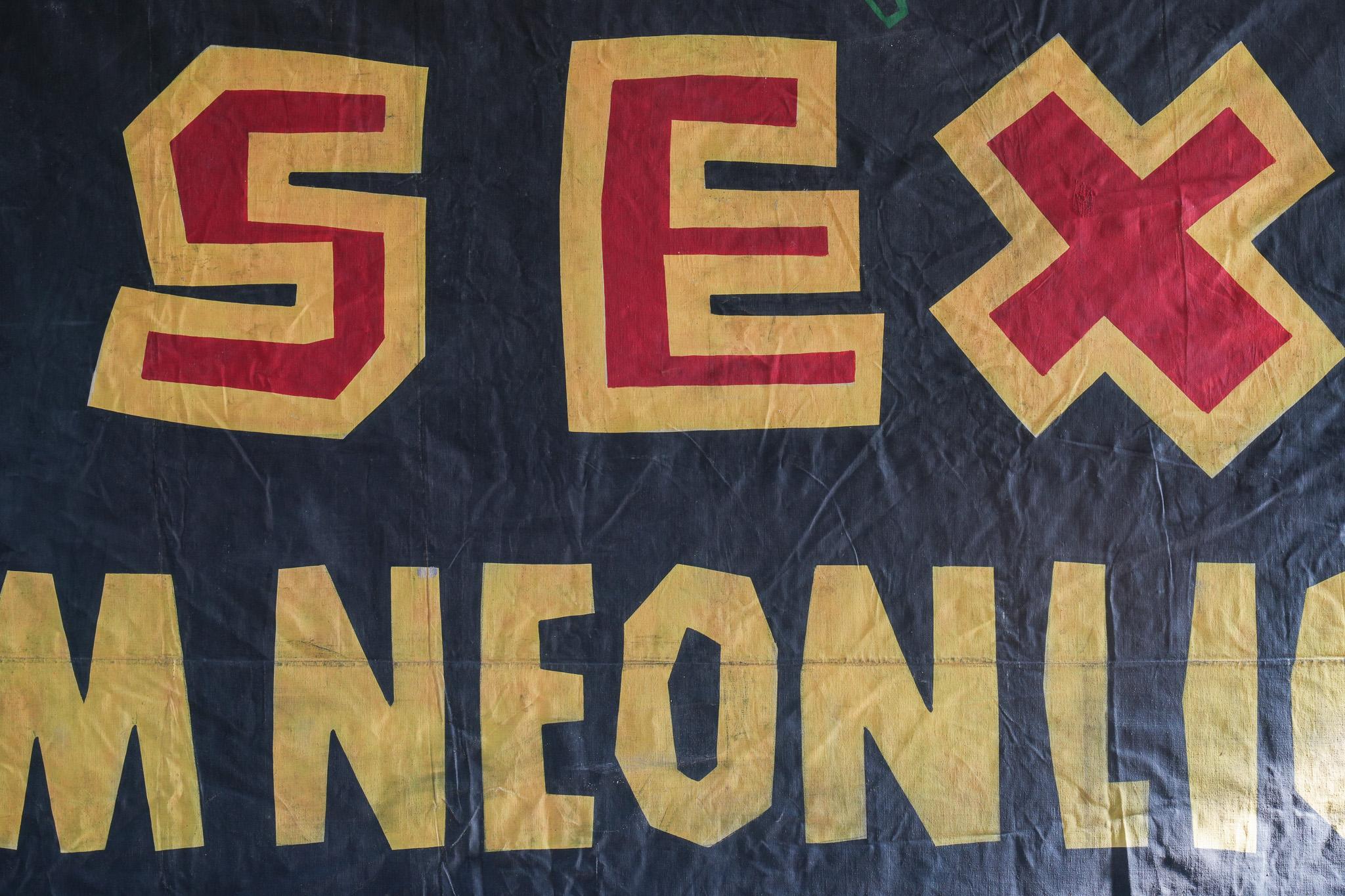 Sexo en Neonlicht en Bueno estado para la venta en Conwy, GB