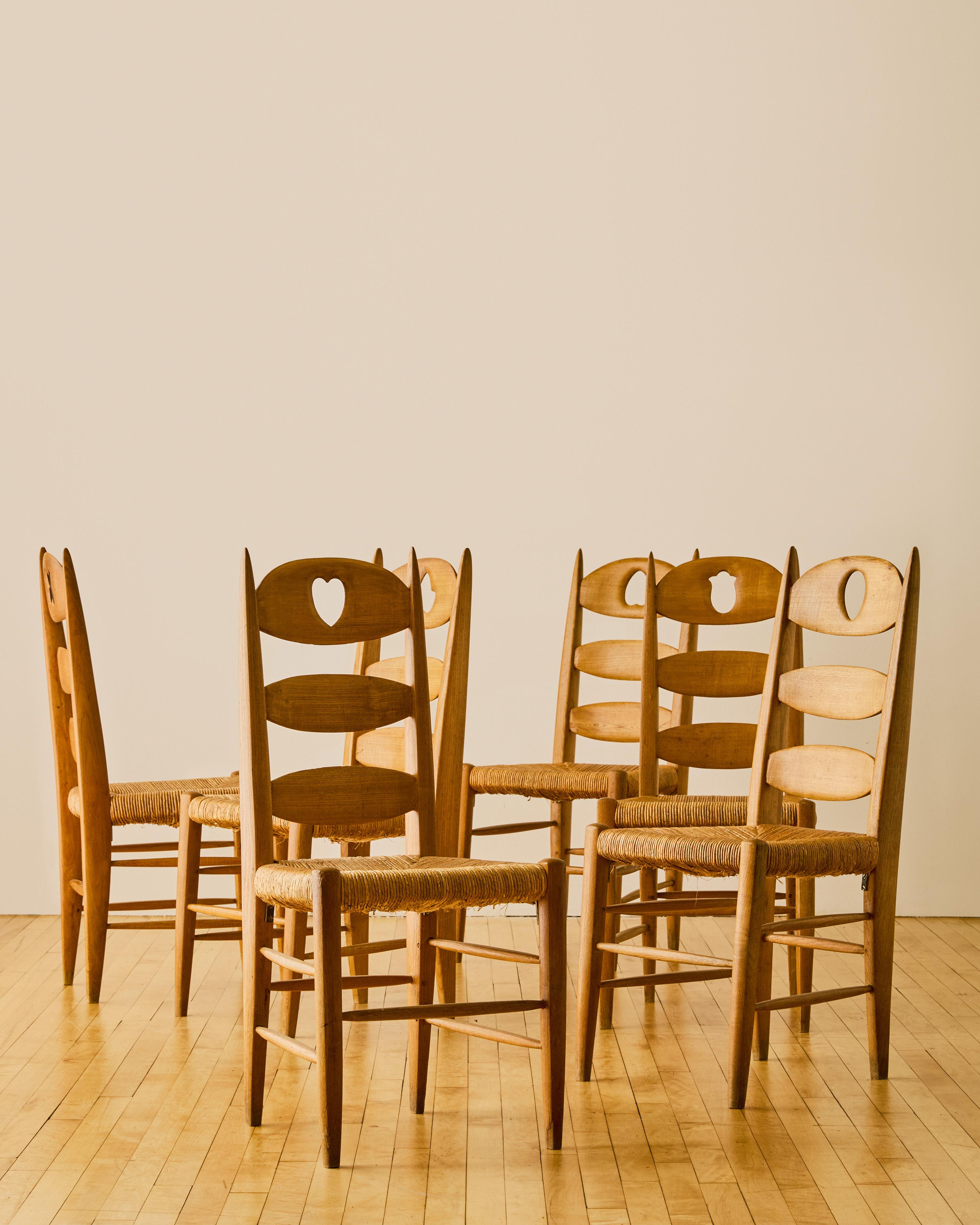Sex of Six French Carved Back Dining Chairs c. 1960's (Asche) im Angebot