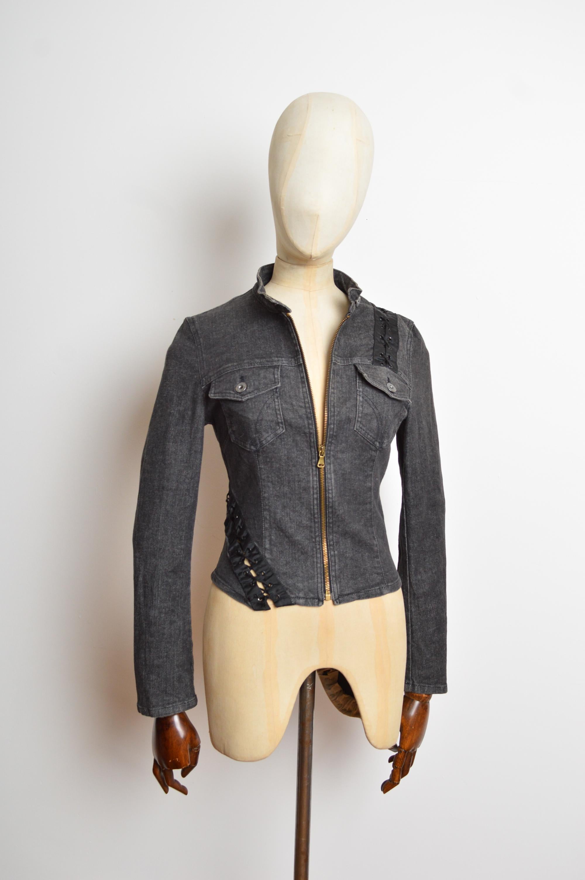 Sexy 2000’s Dolce & Gabbana Y2k Charcoal Grey fitted denim corset Jacket For Sale 2