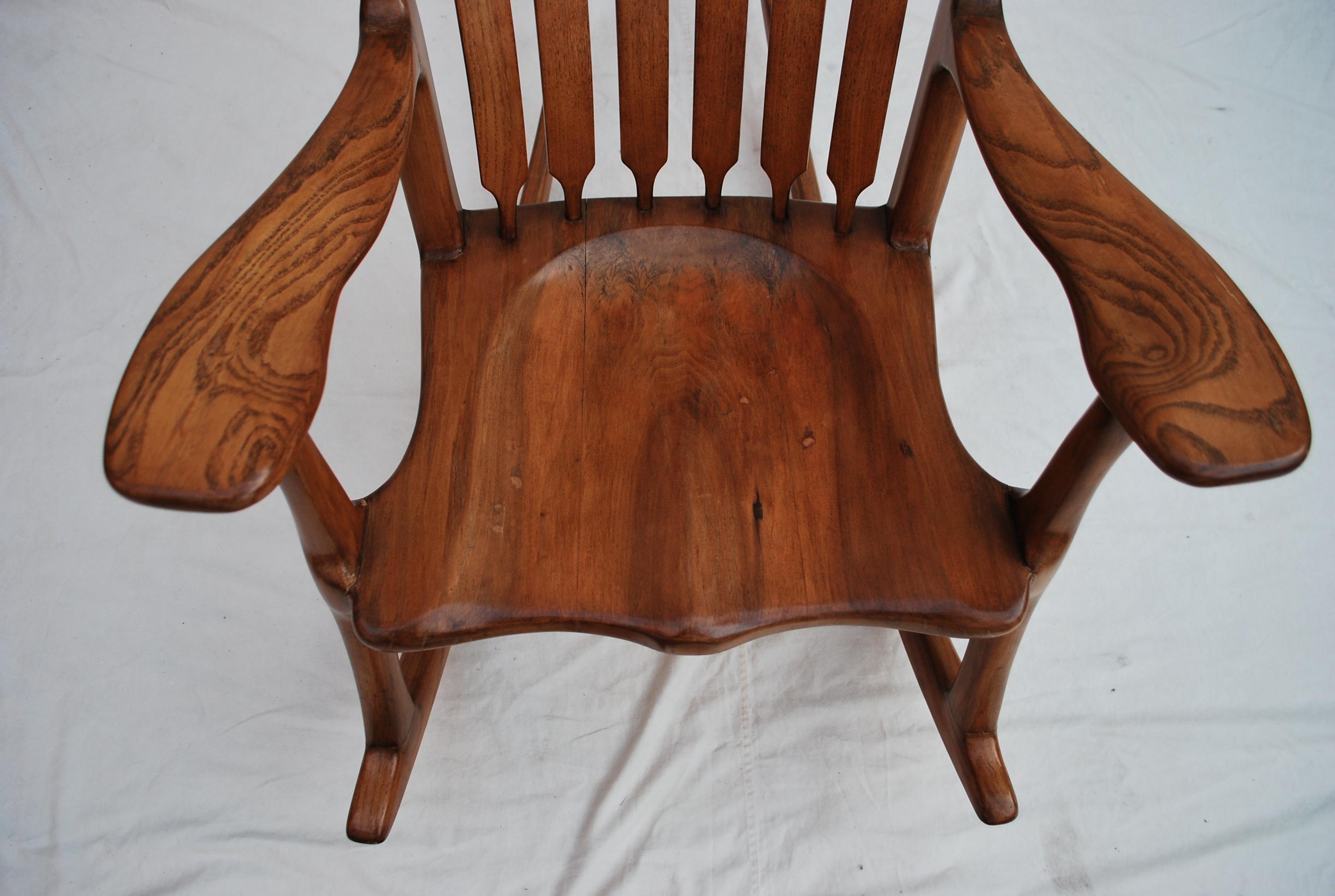 Américain Sexy et Elegance  toutes les mains  Chaise à bascule dans le style de sam Maloof en vente