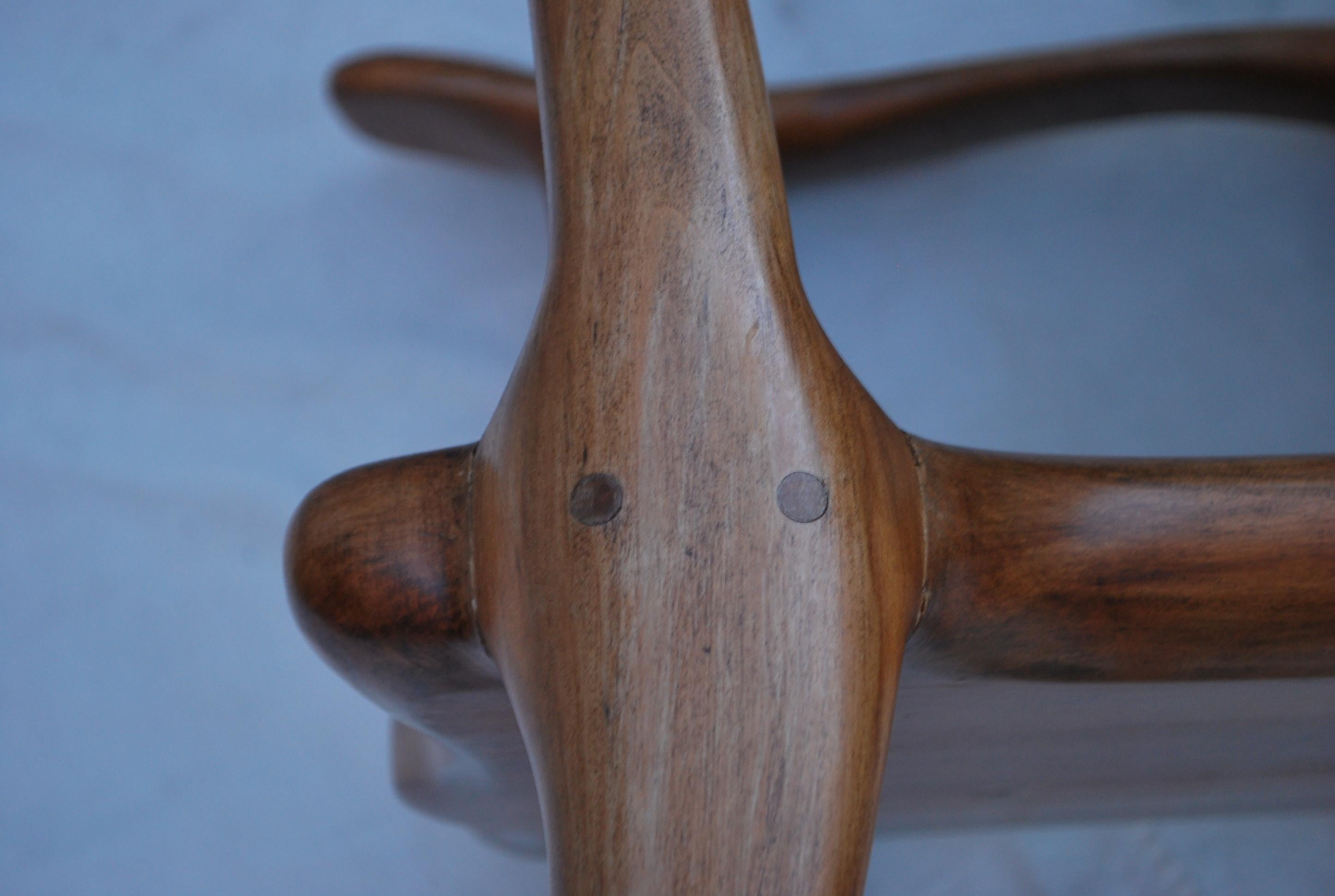 Fin du 20e siècle Sexy et Elegance  toutes les mains  Chaise à bascule dans le style de sam Maloof en vente