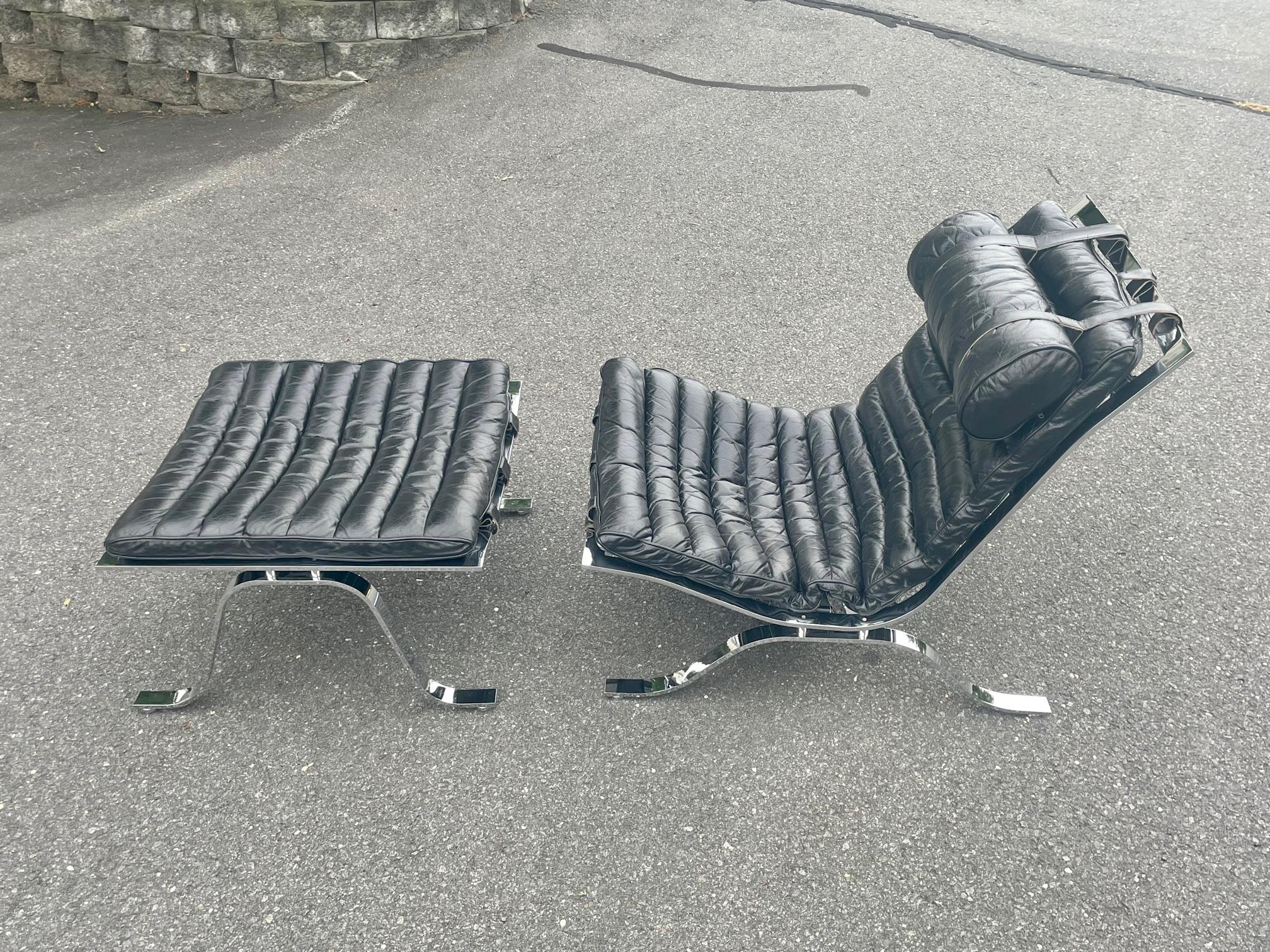 Sexy Black Leather Arne Norell ARI Vintage Lounge Chair and Ottoman In Good Condition In Hopewell, NJ