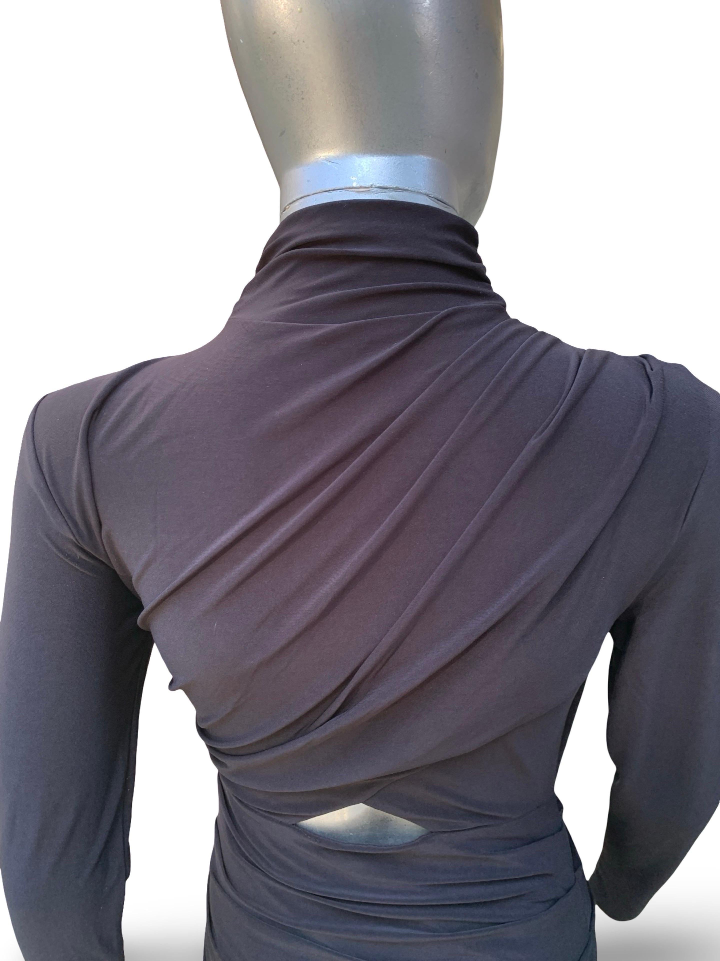 Sexy Body Fitted Knit Draped and Ruched Black Not-Basic Black Dress Größe 4-6 im Zustand „Hervorragend“ im Angebot in Palm Desert, CA