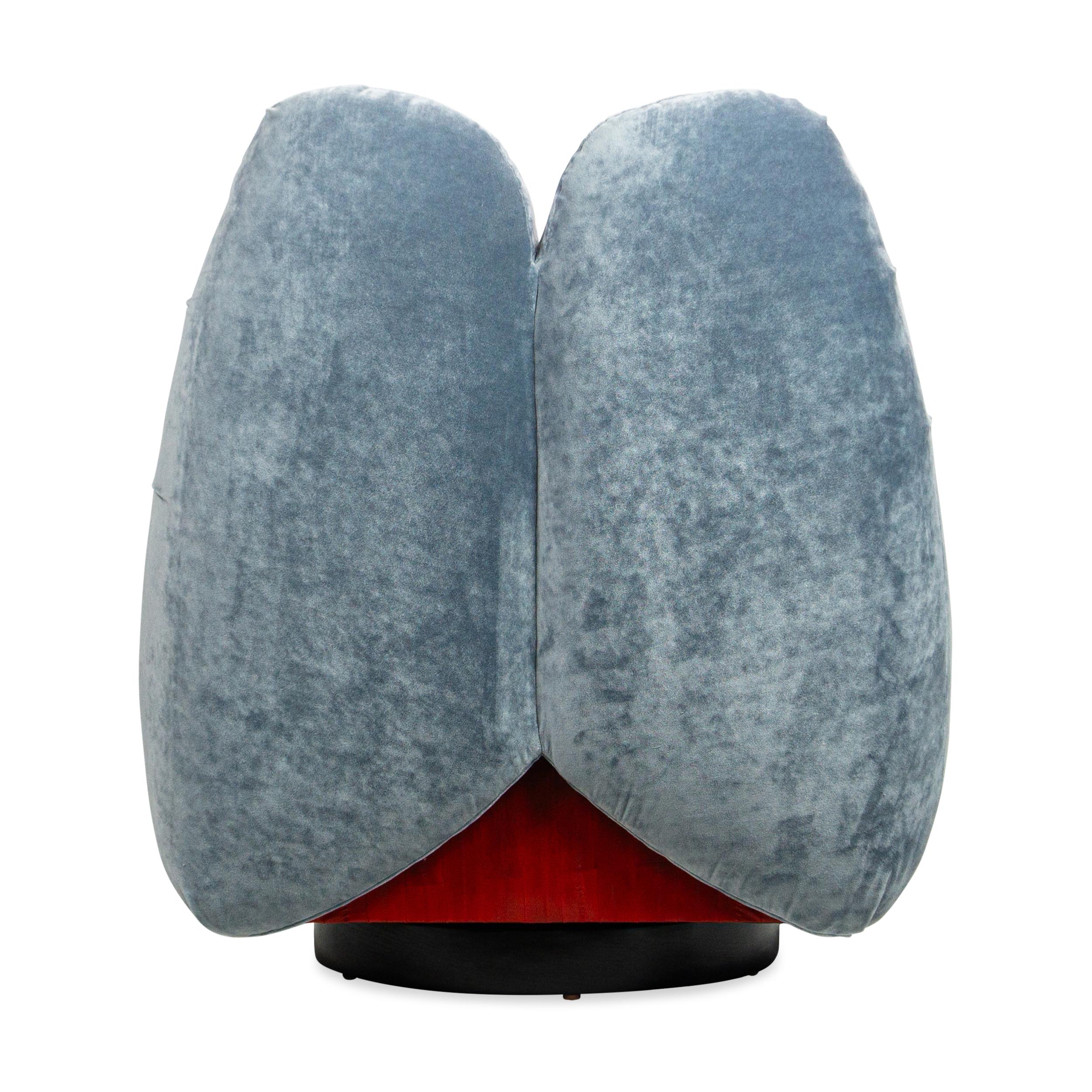 Sedia girevole sexy curvy Chunky in velluto schiacciato azzurro e pelle rossa in vendita 3
