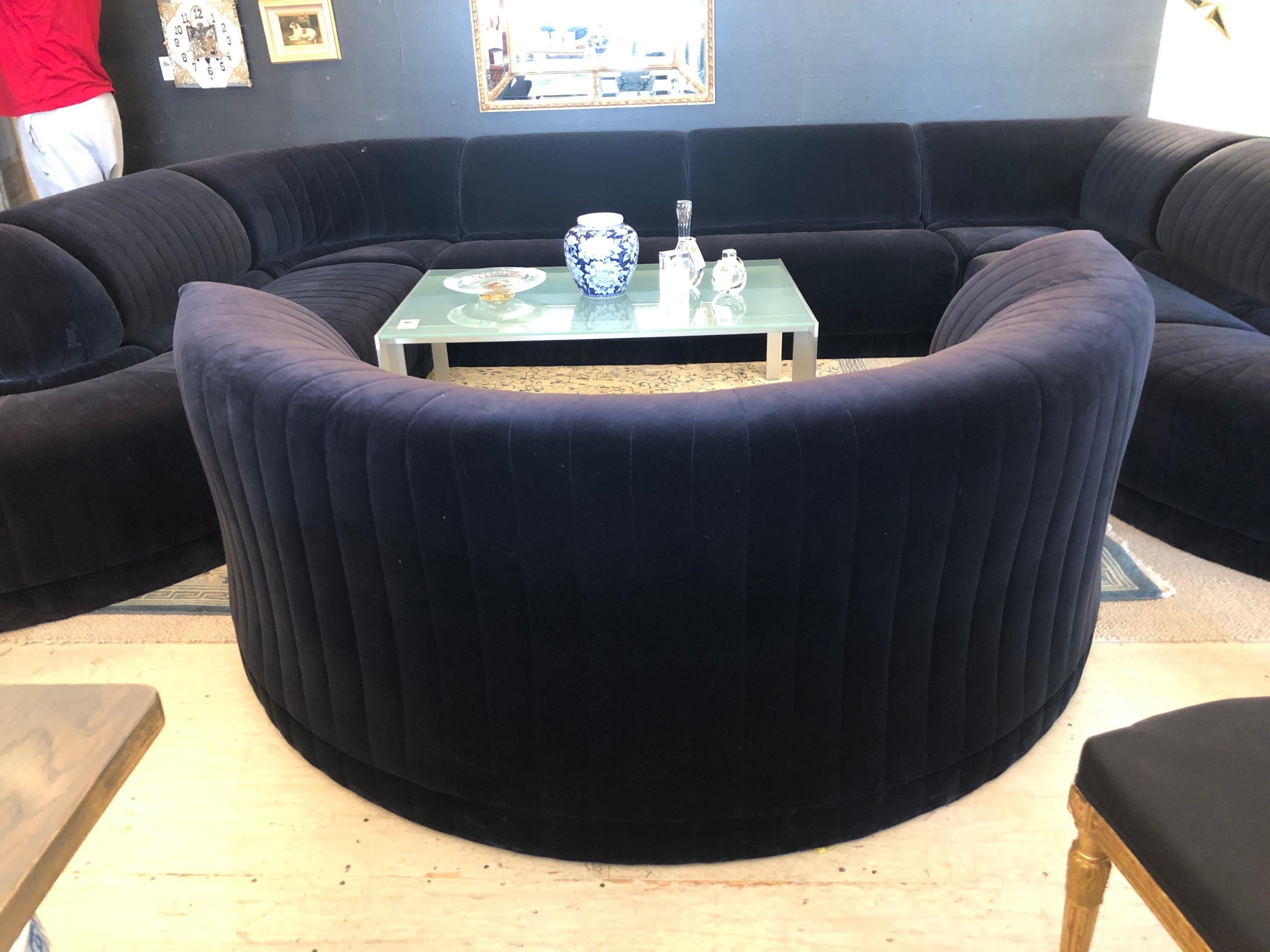 Sexy Dark Midnight Blue Vintage Curvy Roche Bobois Loveseat In Good Condition For Sale In Hopewell, NJ