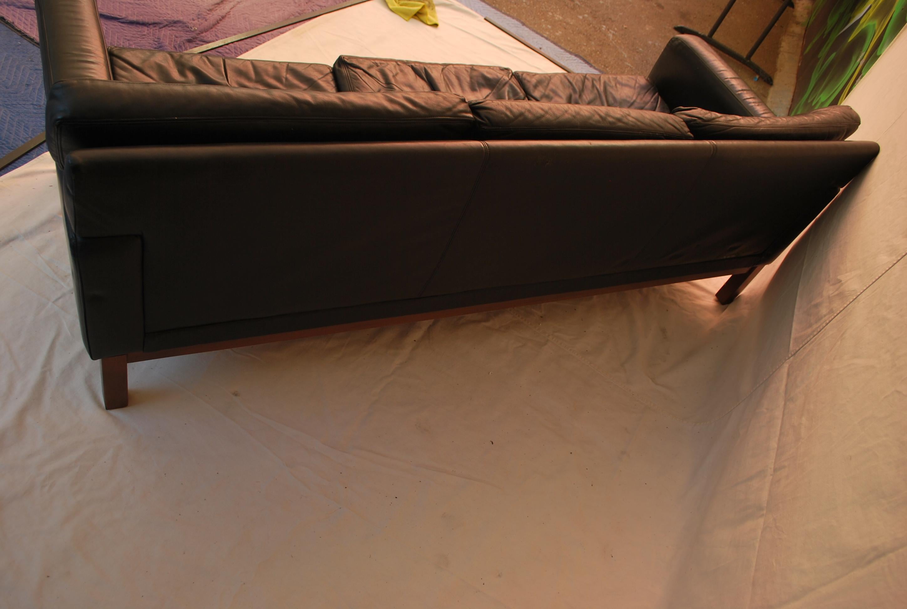 Leather sexy leather sofa design by Erik Jorgensen For Sale
