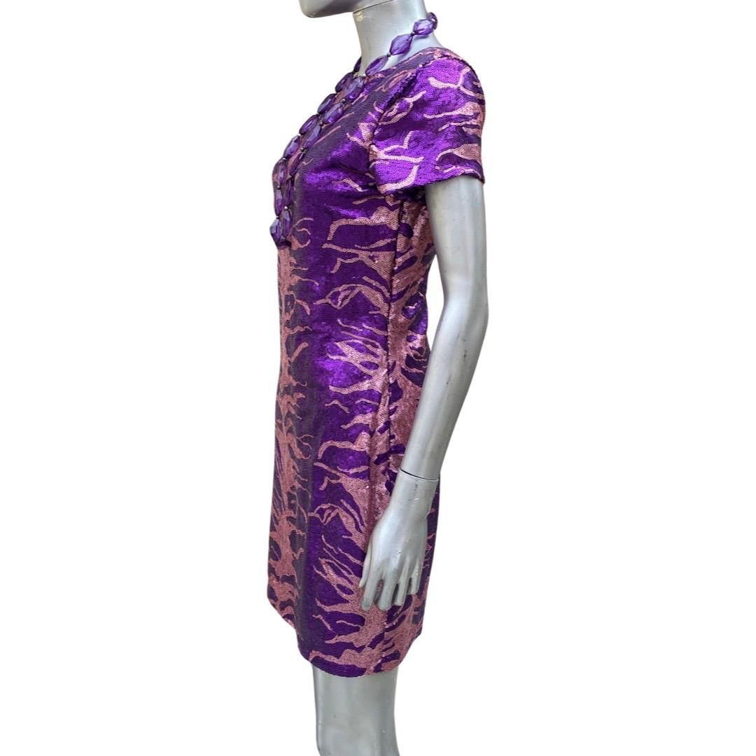 Petite robe de cocktail sexy à motif d'animaux à sequins violets et roses, taille M Pour femmes en vente
