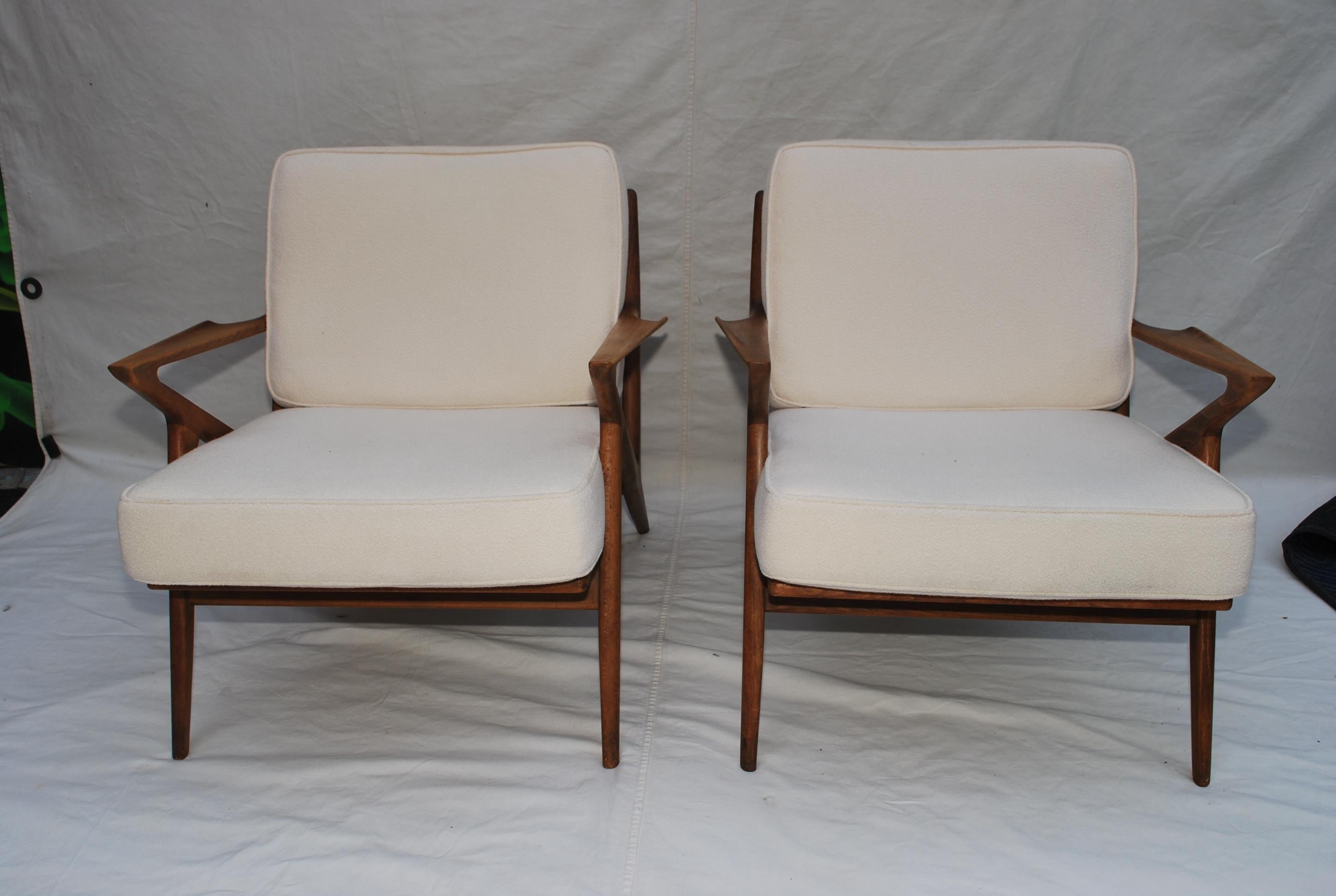 Mid-Century Modern Sexy Pair of 1960's Chairs Design by Poul Jesnsen the Z Chairs Design