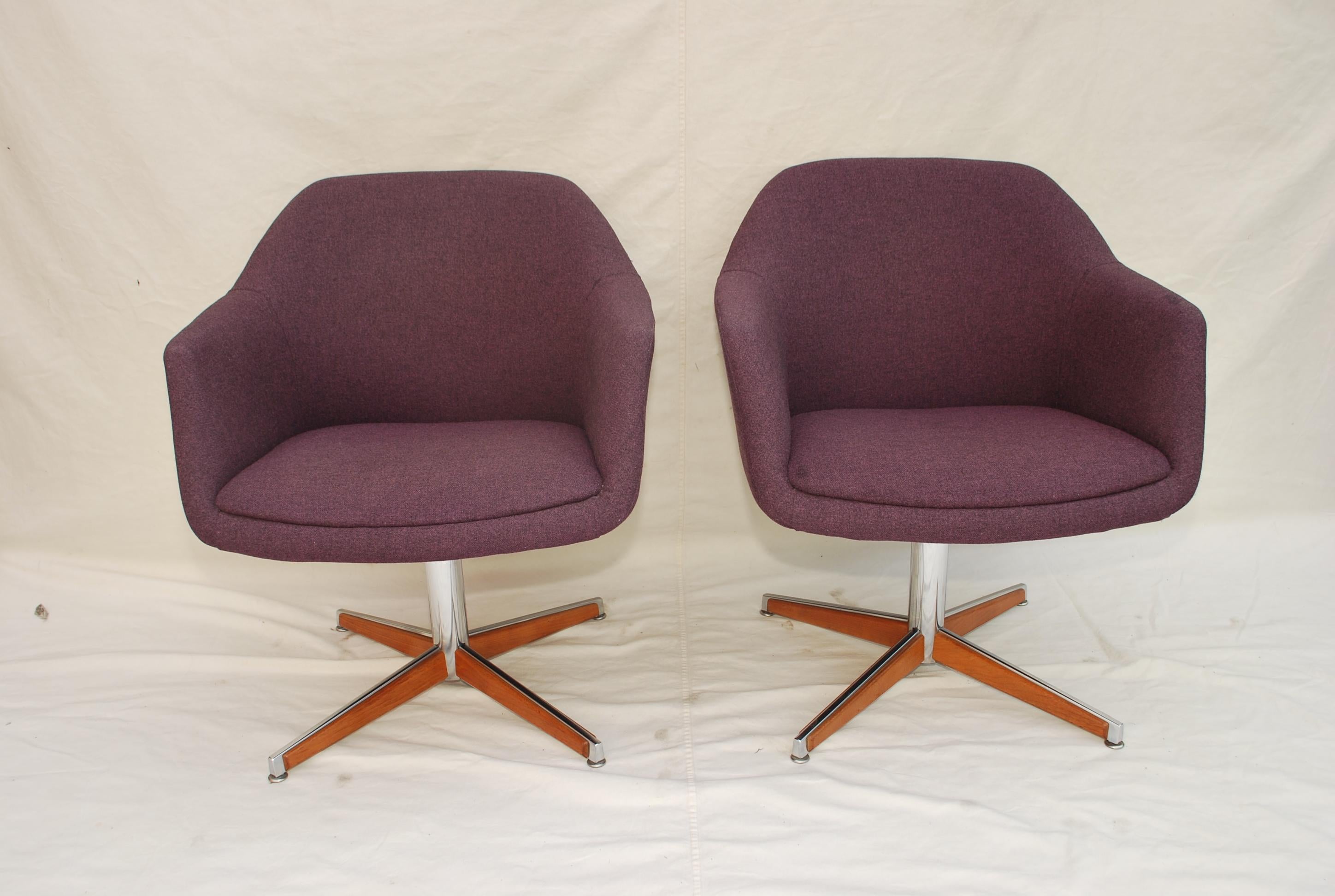 Mid-Century Modern Paire de chaises sexy et sexy des années 1960 du Danemark en vente