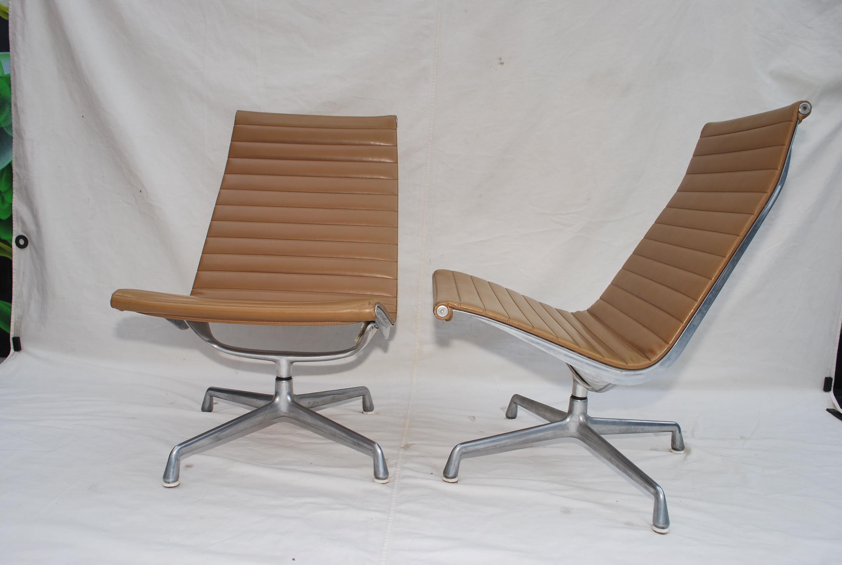 Sexy Pair of Herman Miller Chairs Design by Charles Eames 5