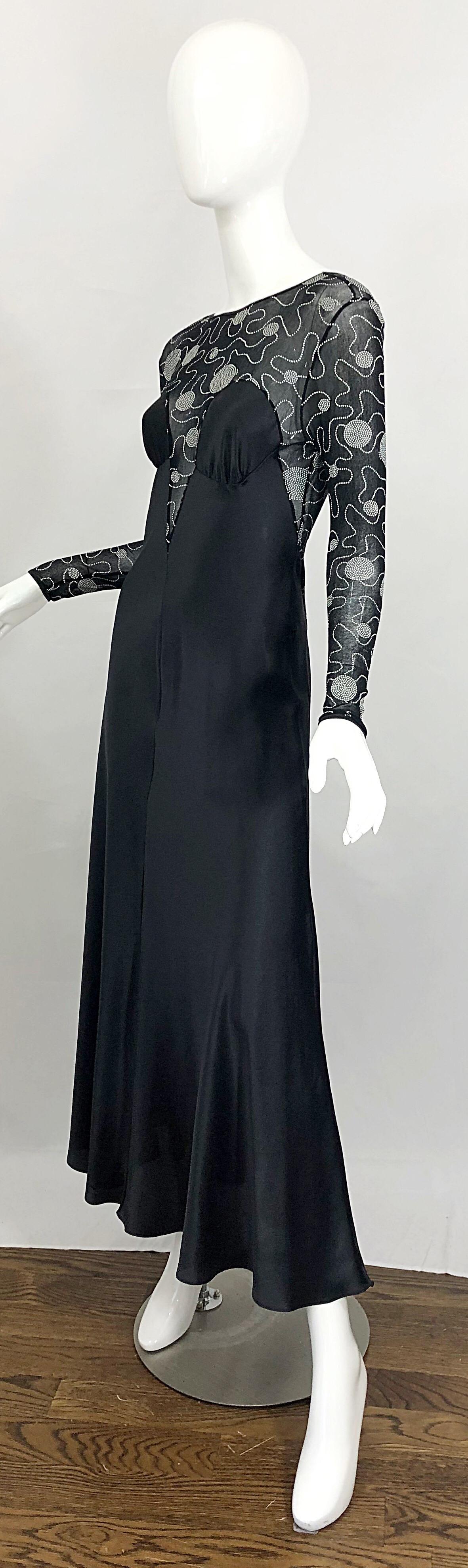 Sexy Vintage Bob Mackie Plungling Low Back Long Sleeve Evening Nightgown Dress In Excellent Condition For Sale In San Diego, CA