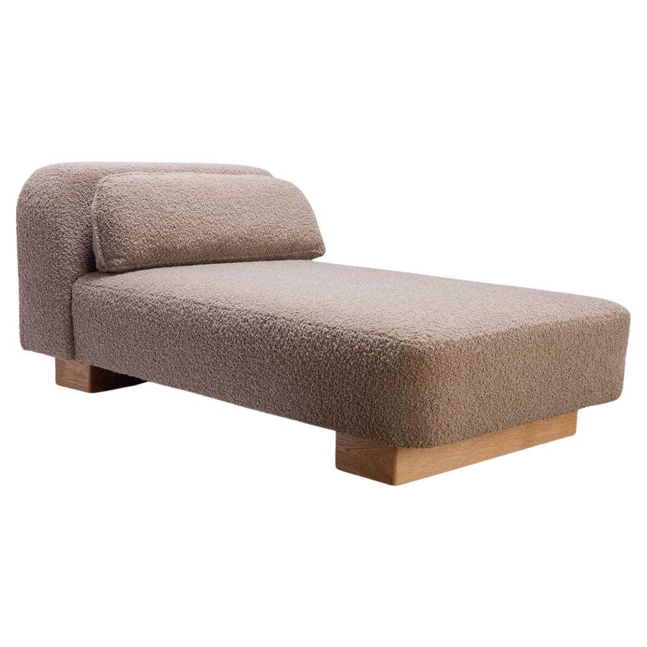 Seymour Chaise by DISC Interiors x Lawson-Fenning For Sale